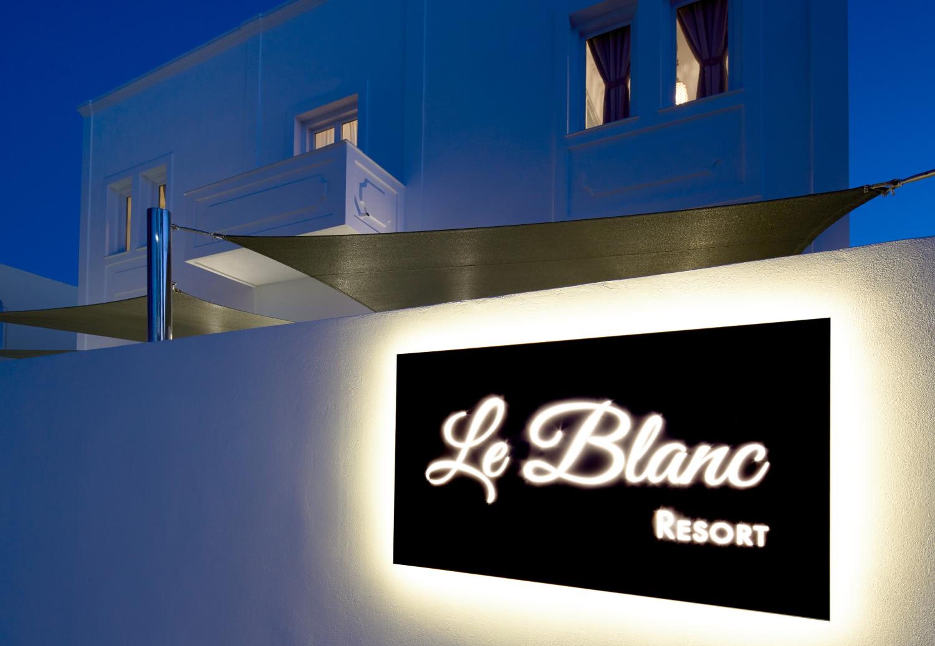 Le Blanc Resort - Two Luxury Villas