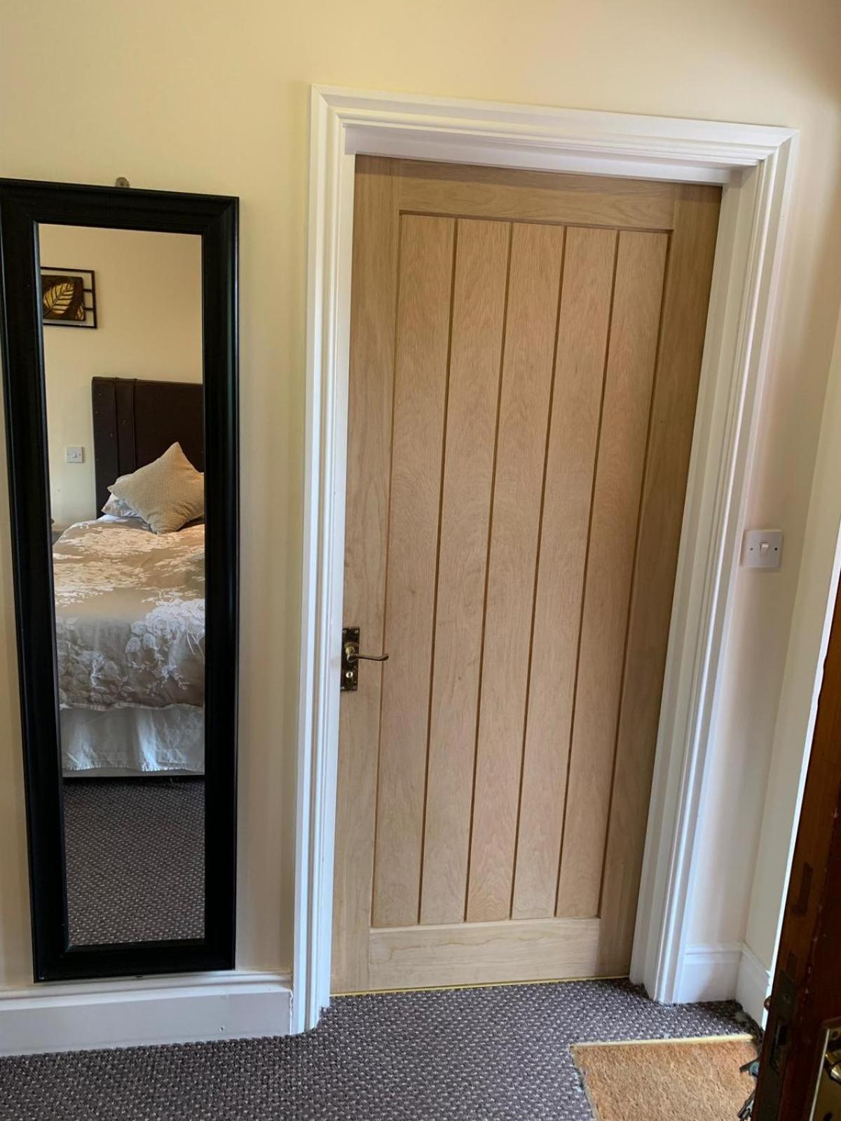 Oakrooms