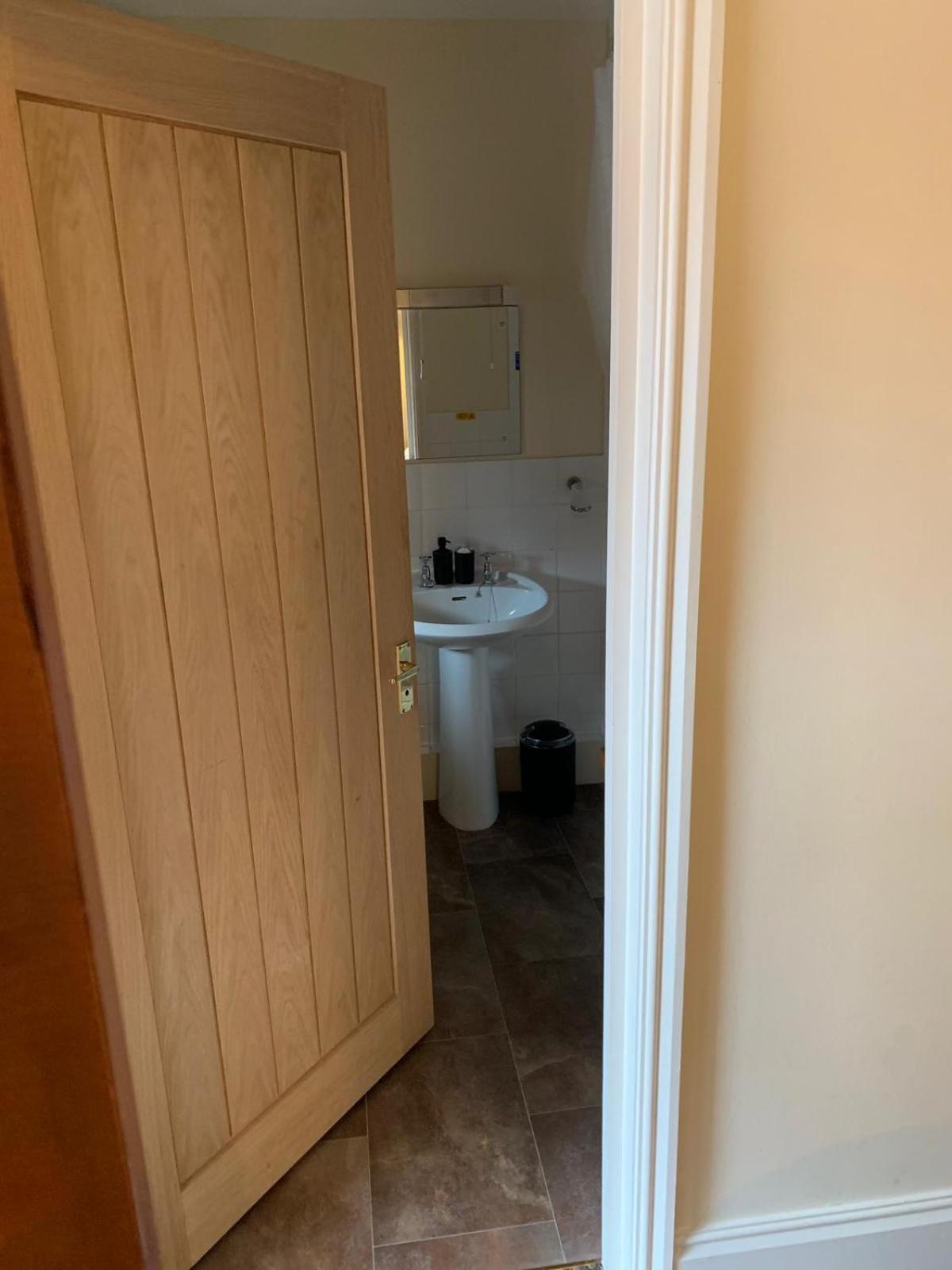 Oakrooms