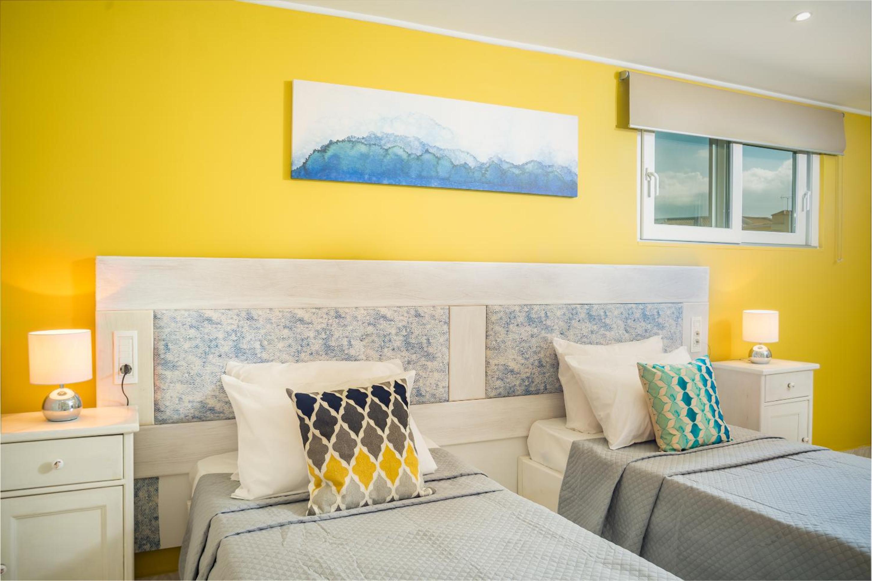 Villa Sophie - Sunny Retreat! photo 2