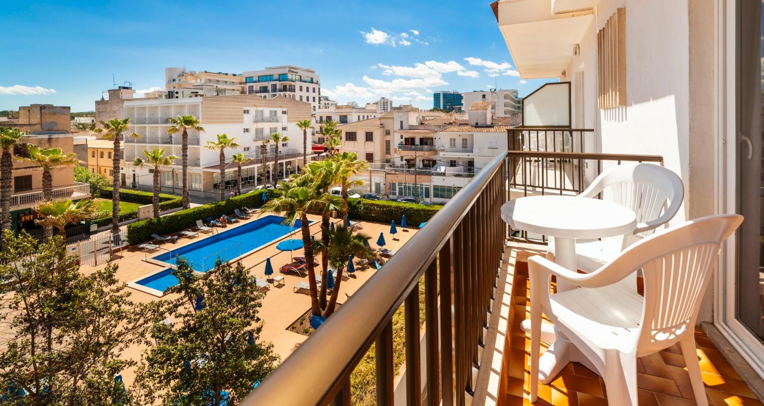 Apartamentos Charlys Can Picafort
