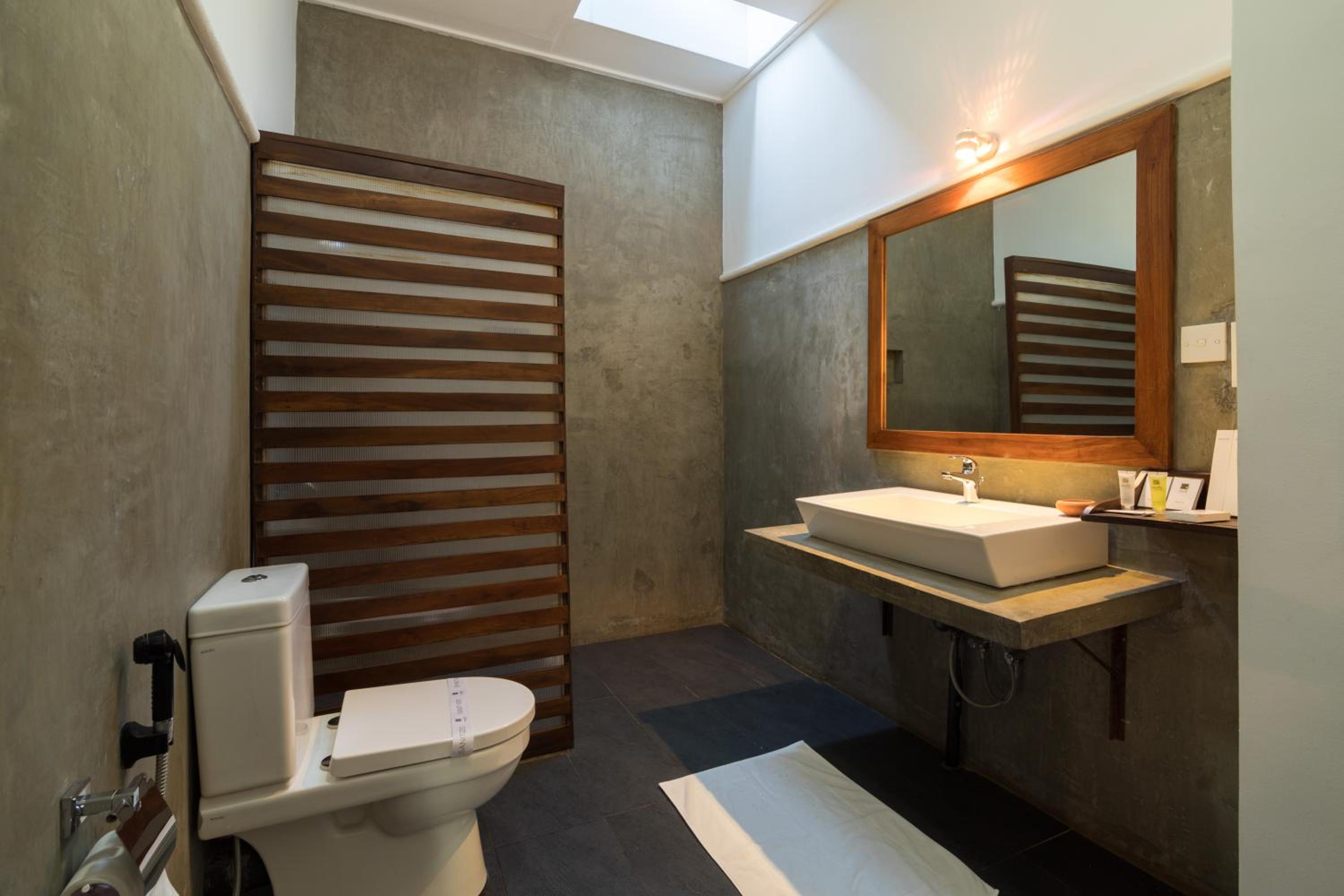 Camellia Resort and Spa