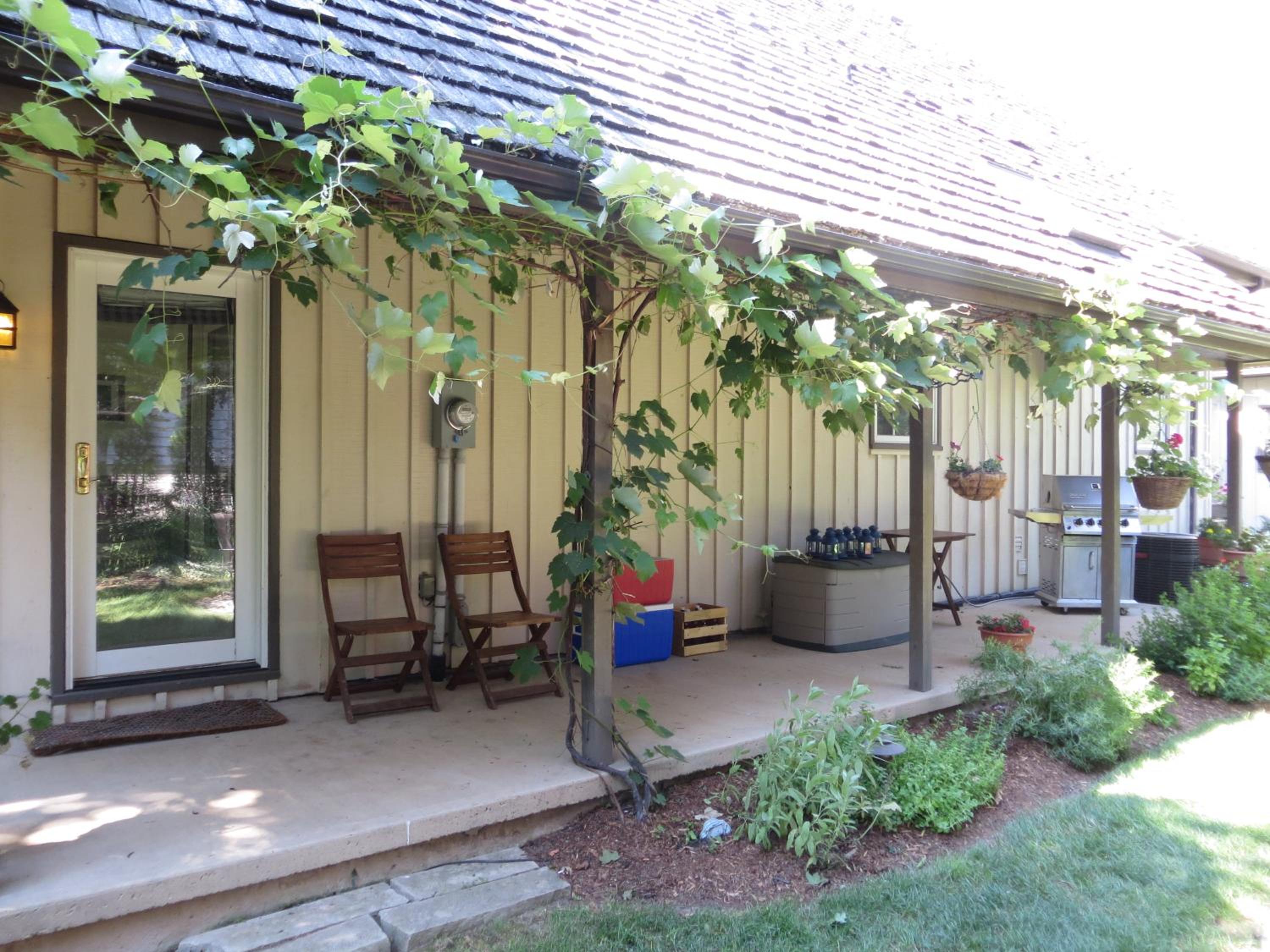 Cedar Gables Bed & Breakfast