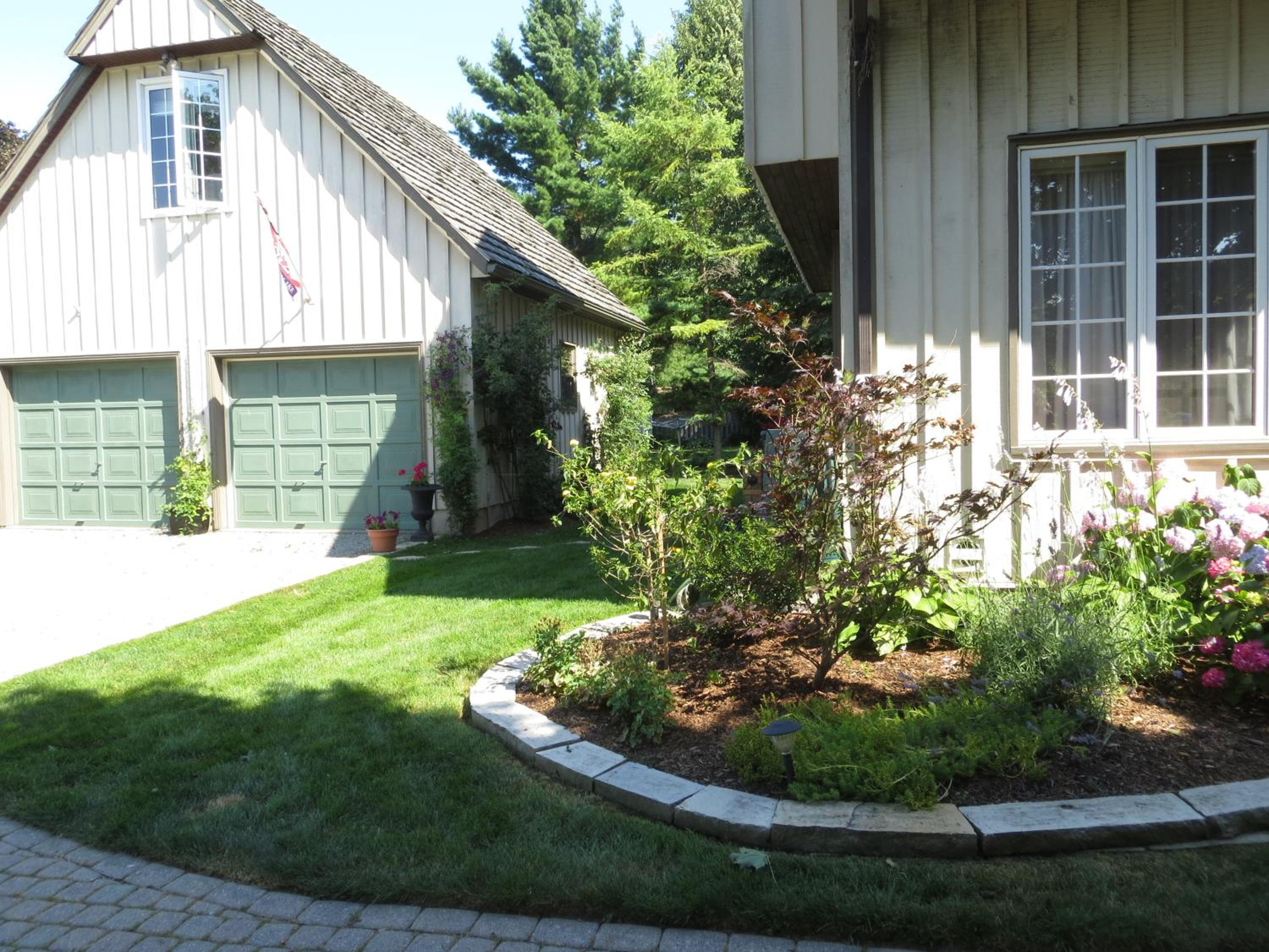 Cedar Gables Bed & Breakfast