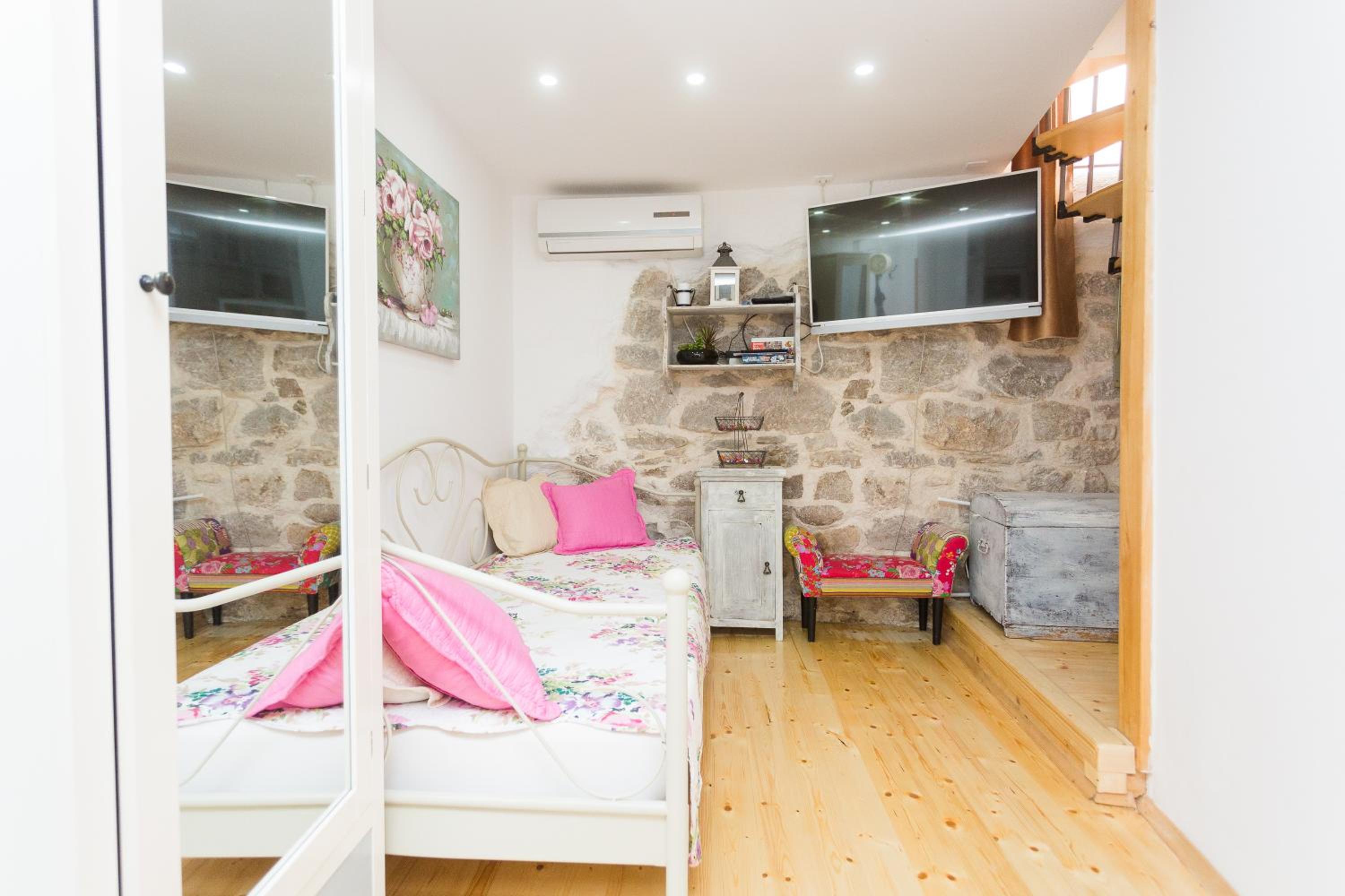 House - Apartment Dama view 5