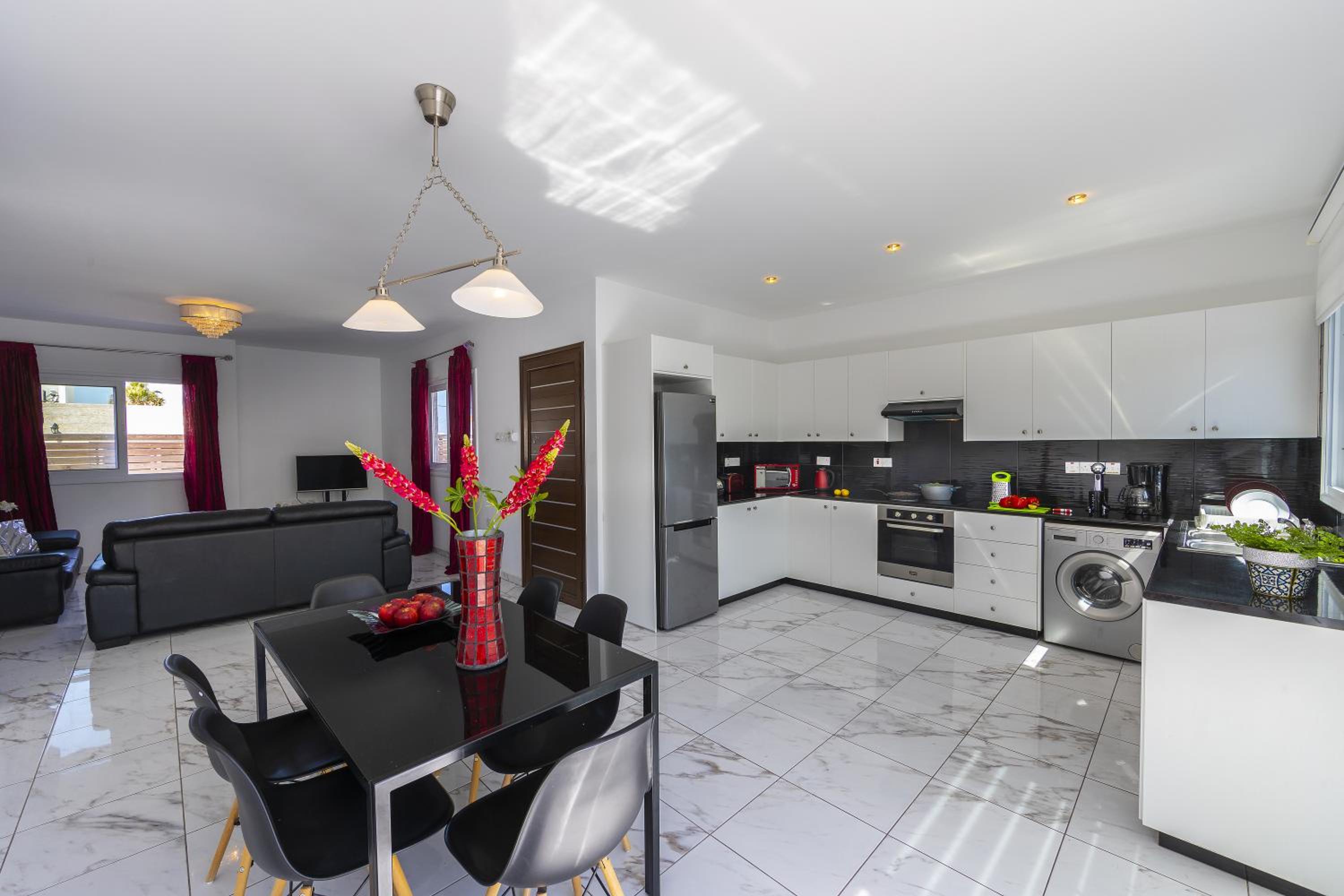 Protaras Villa Hollywood