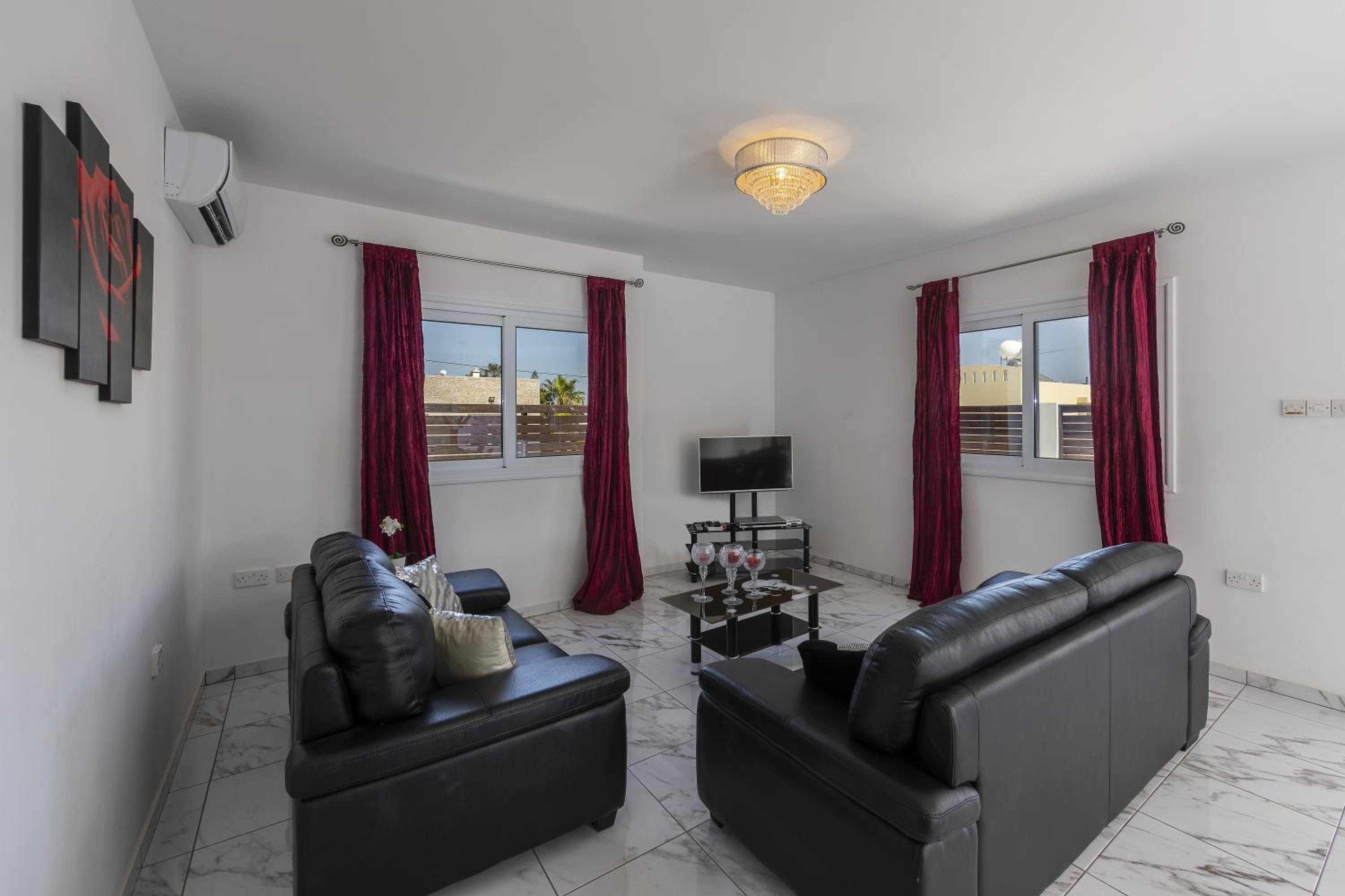 Protaras Villa Hollywood