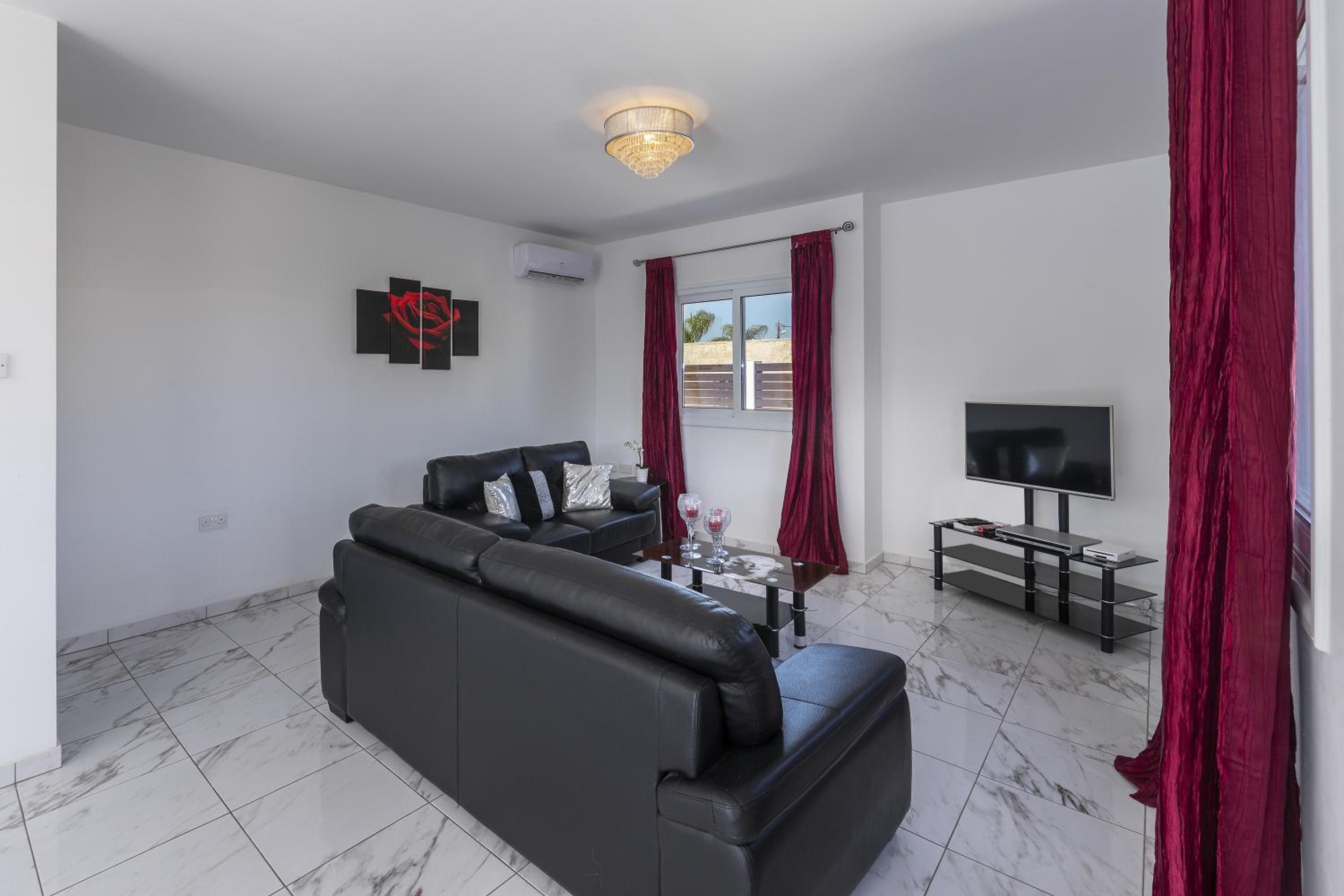 Protaras Villa Hollywood