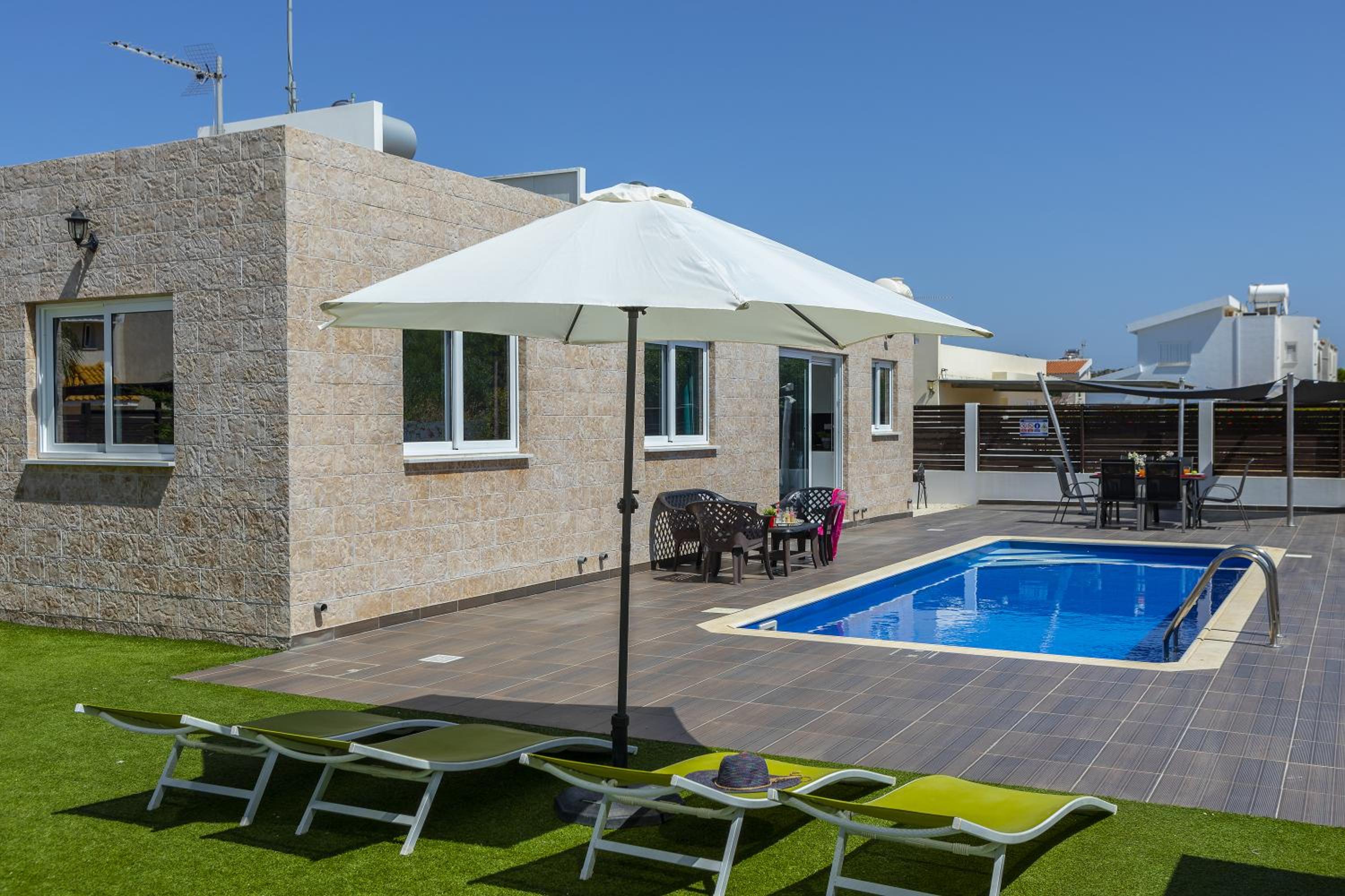 Protaras Villa Hollywood