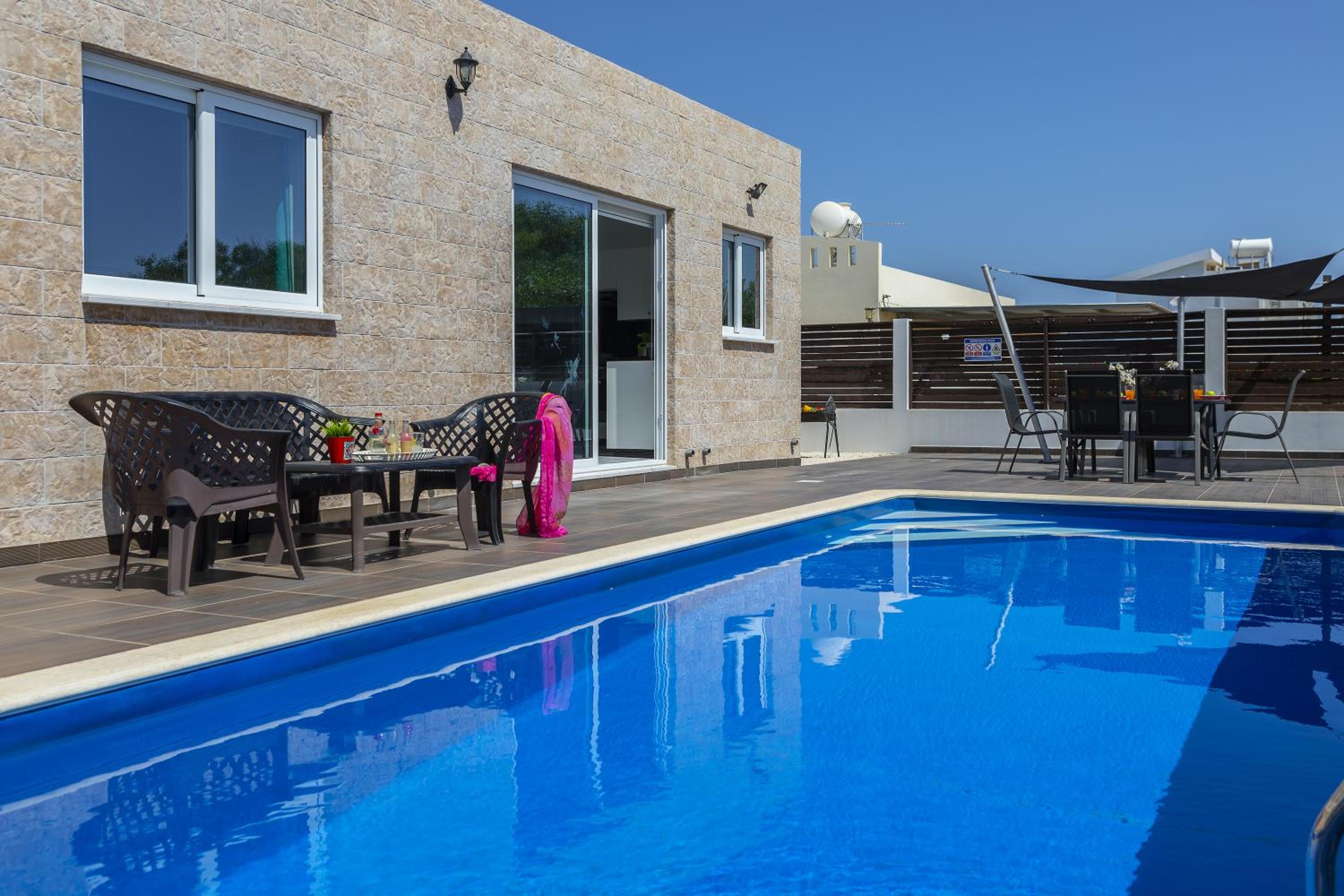 Protaras Villa Hollywood