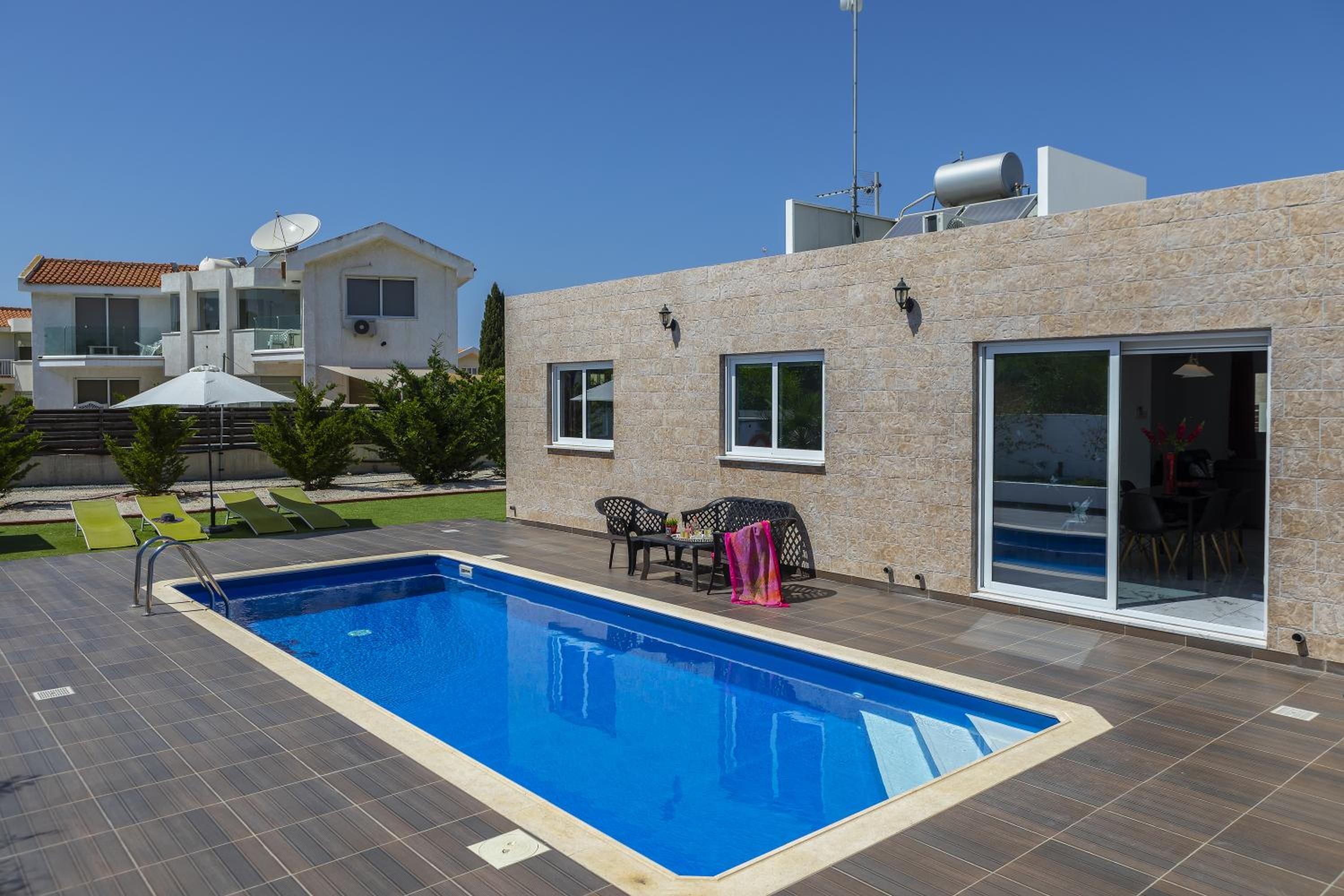 Protaras Villa Hollywood