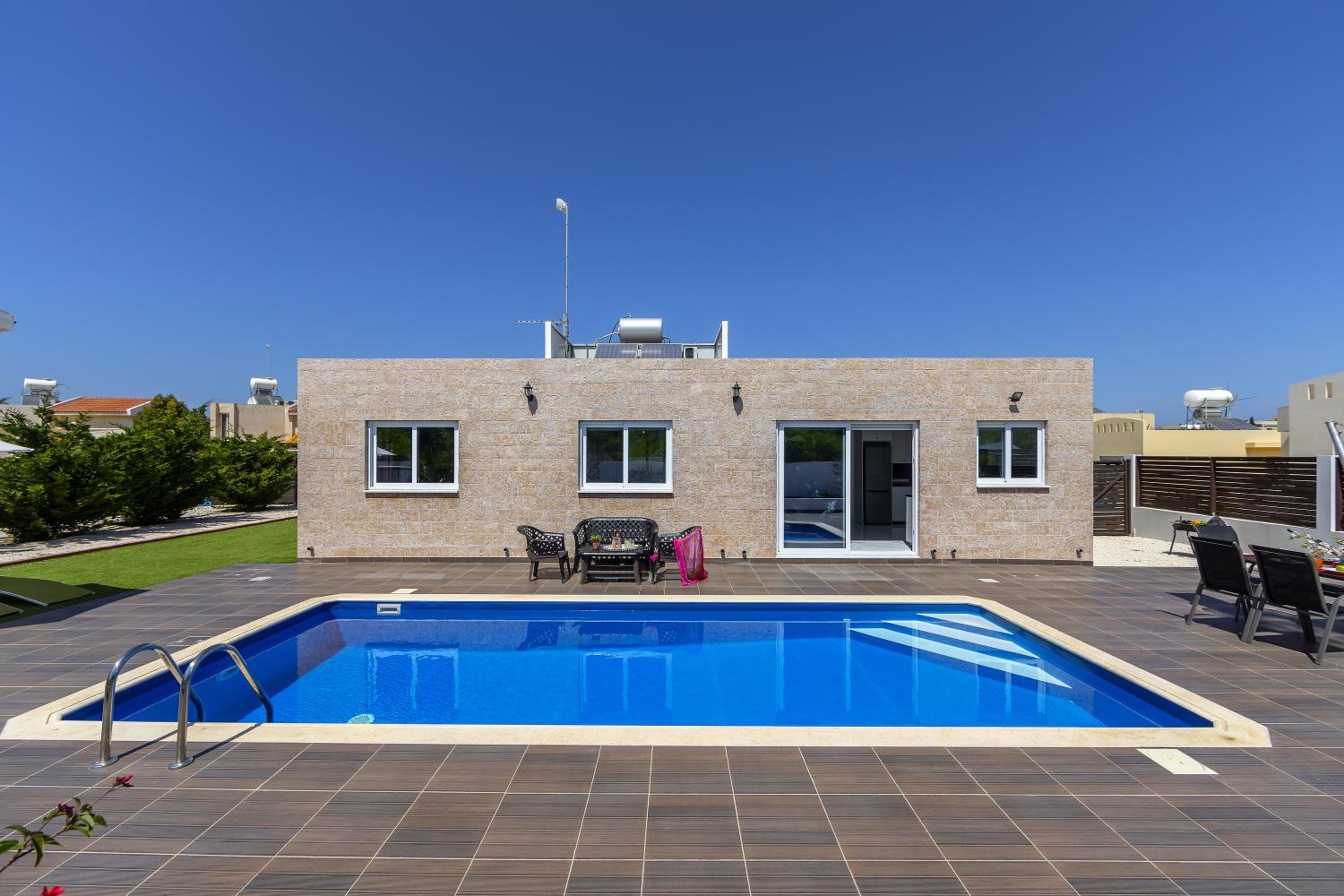 Protaras Villa Hollywood