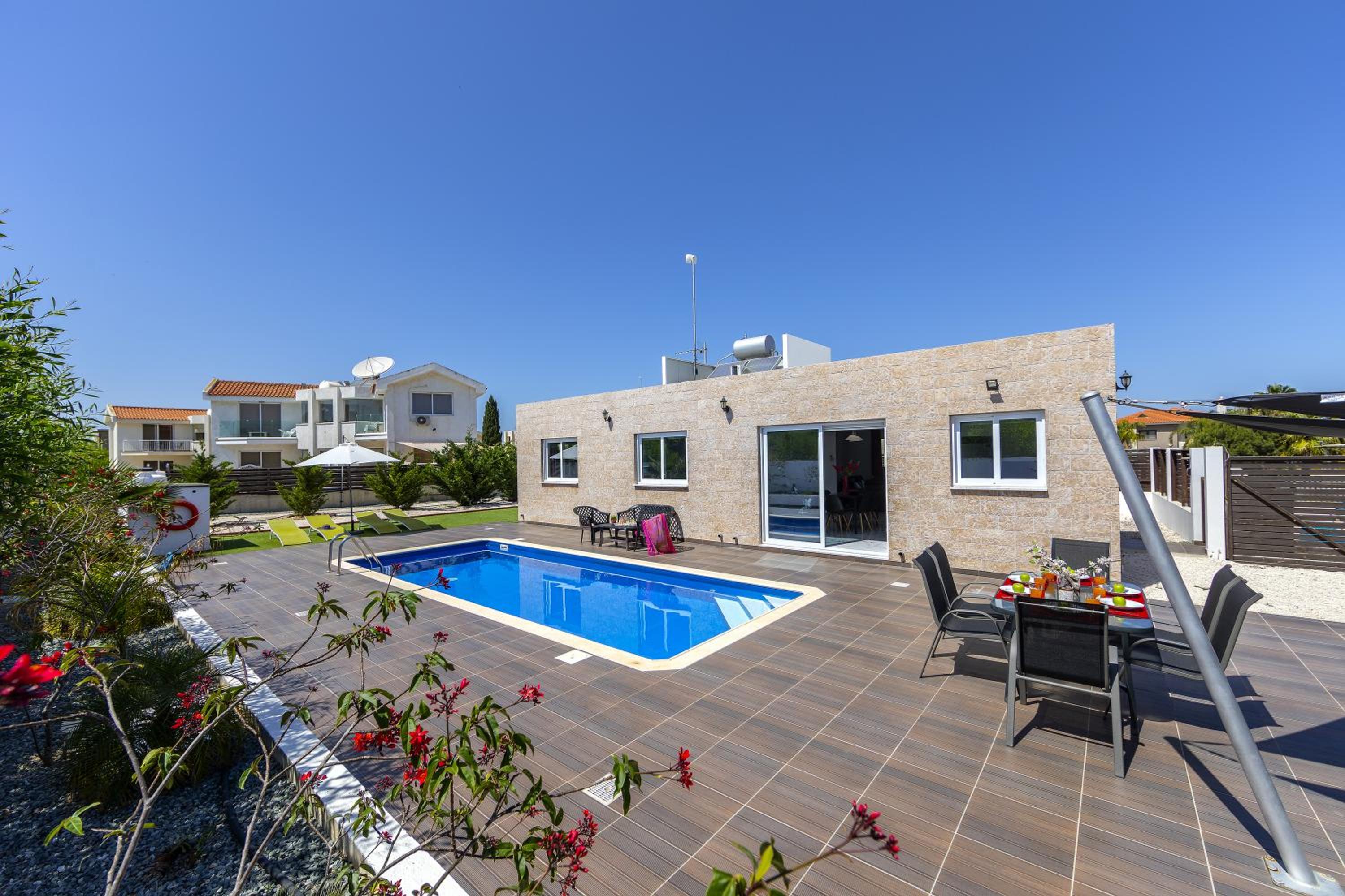 Protaras Villa Hollywood