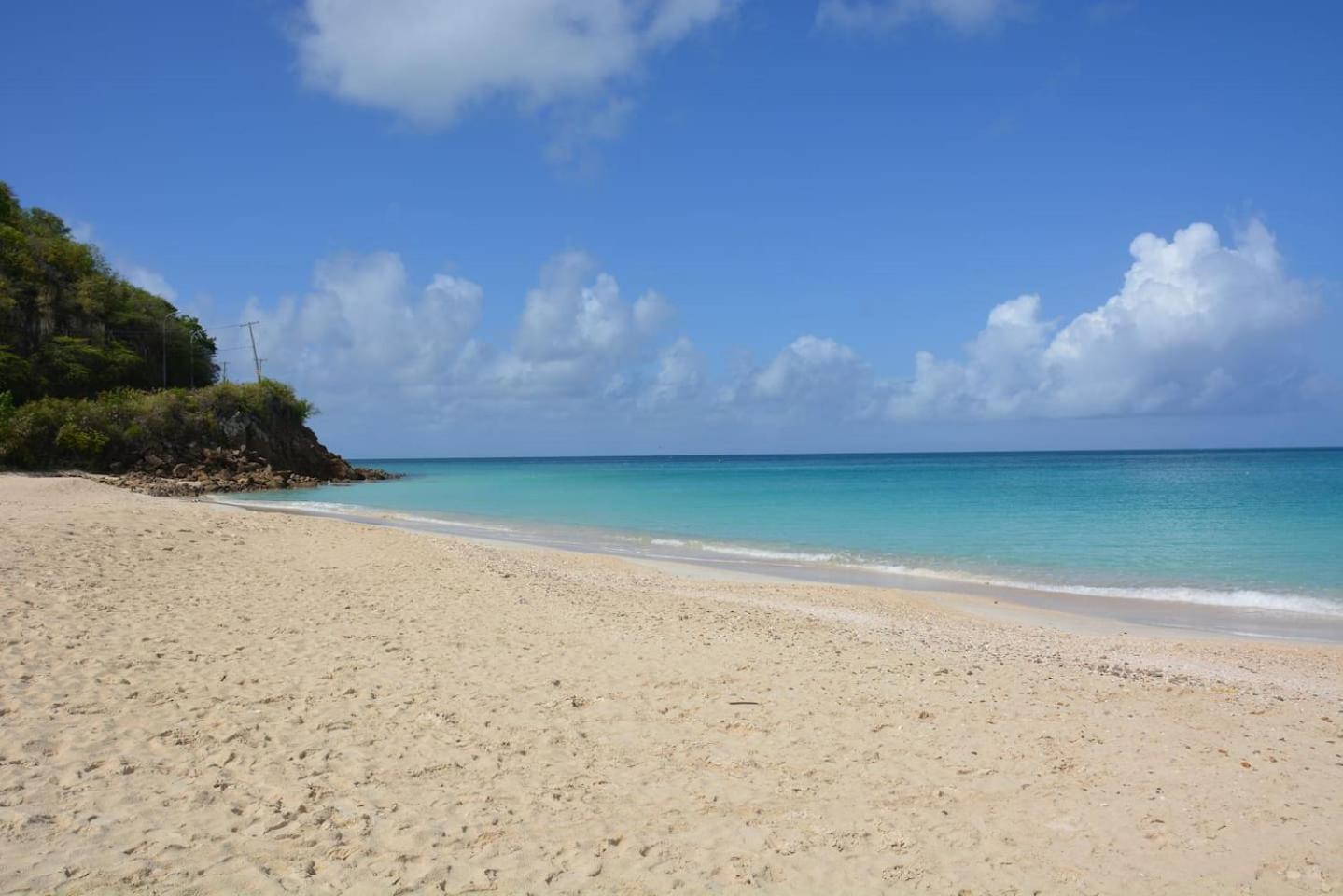 Luxury Waterfront Villa 431F Starlink Wifi