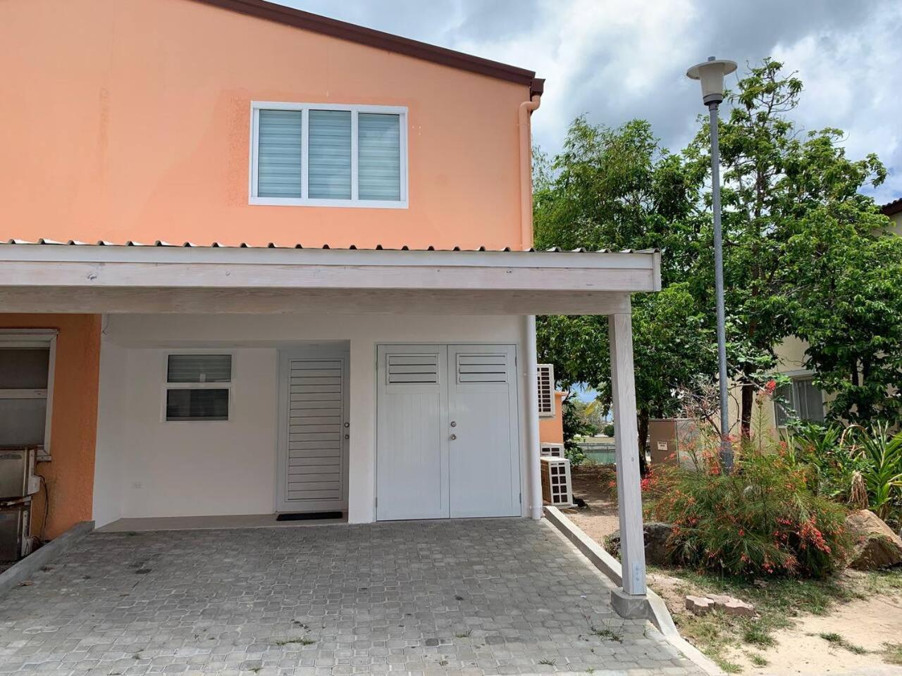 Luxury Waterfront Villa 431F Starlink Wifi