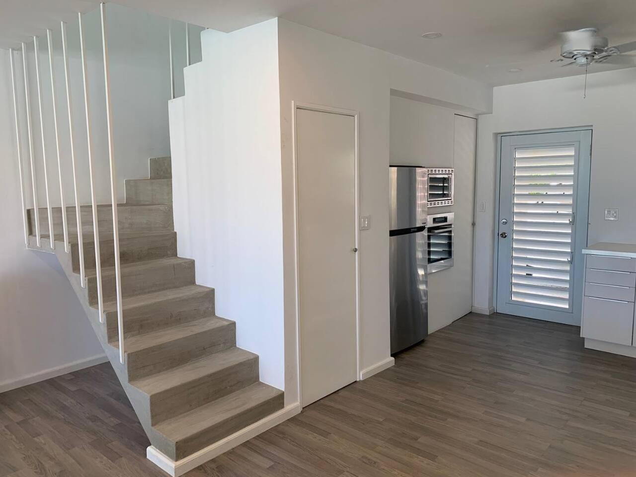 Luxury Waterfront Villa 431F Starlink Wifi