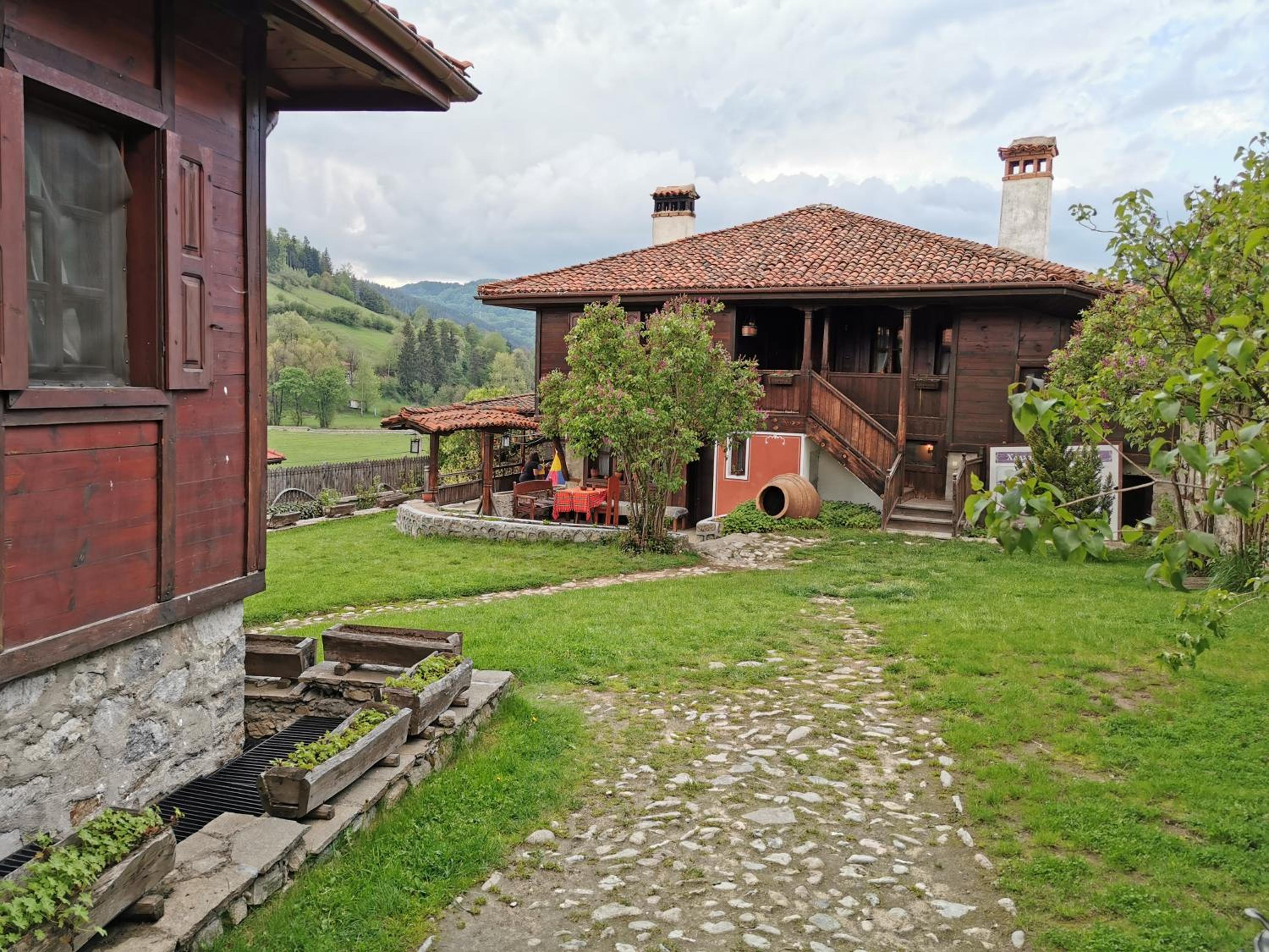 Hadji Neikovi Guest Houses