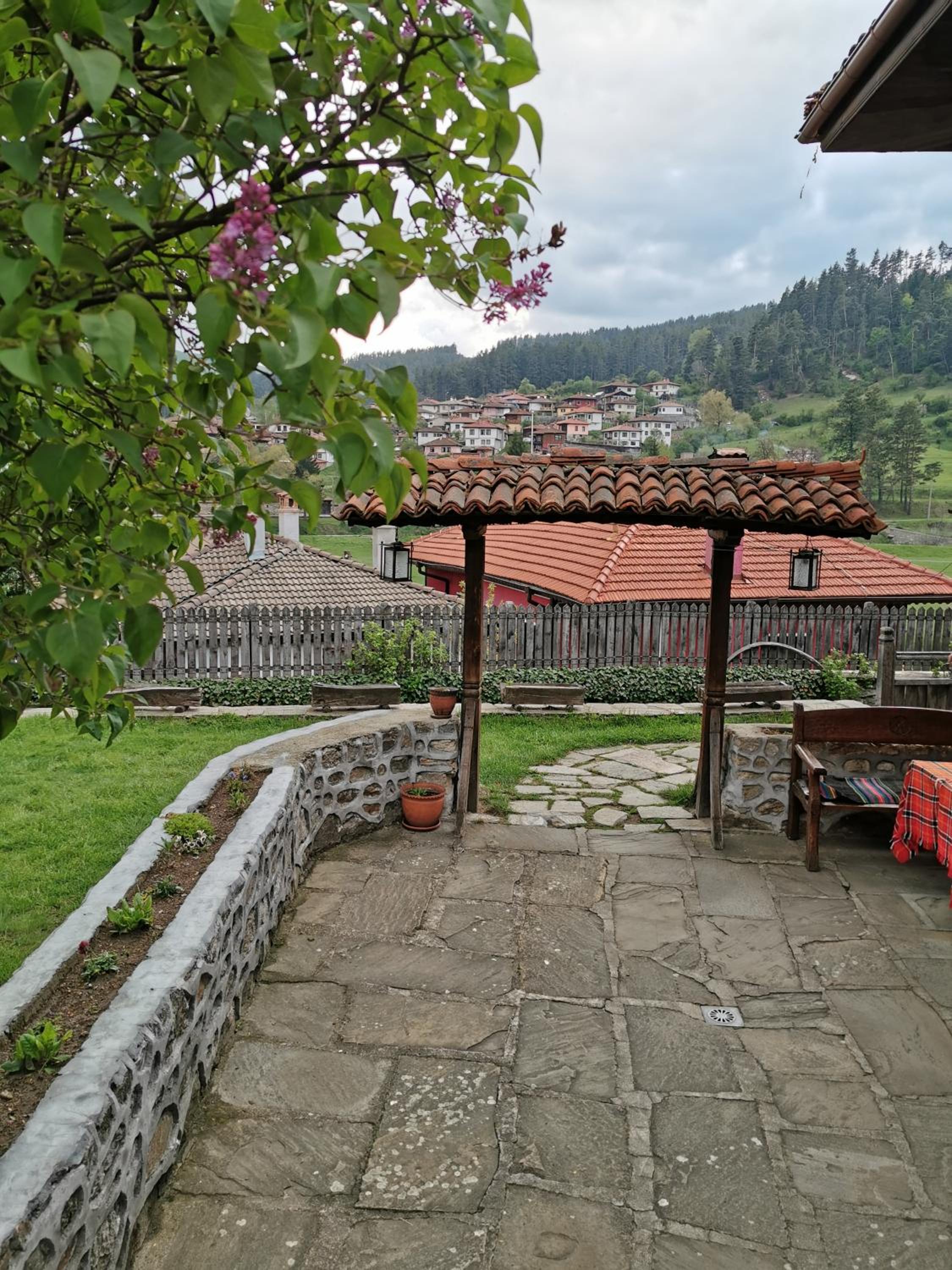 Hadji Neikovi Guest Houses