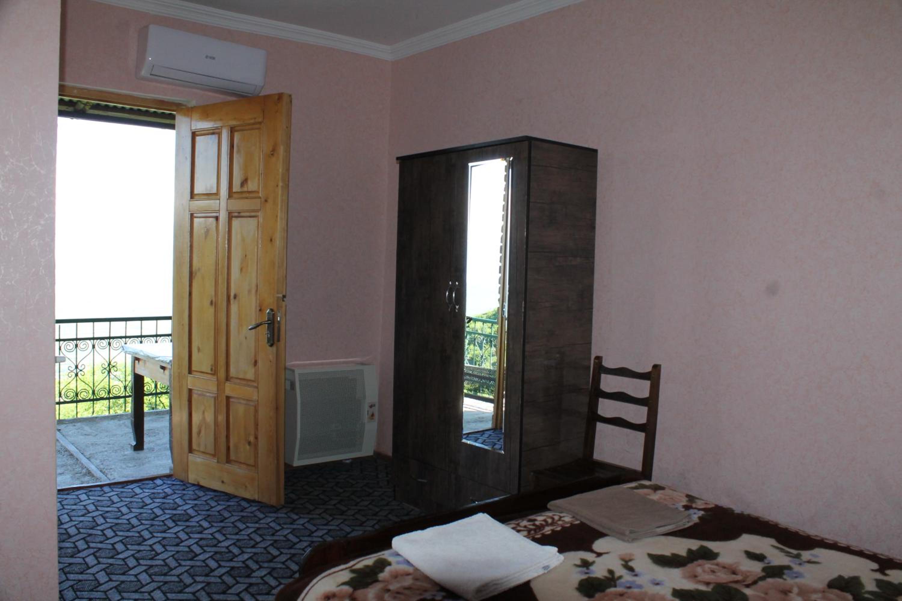 Guest House Shota view 3