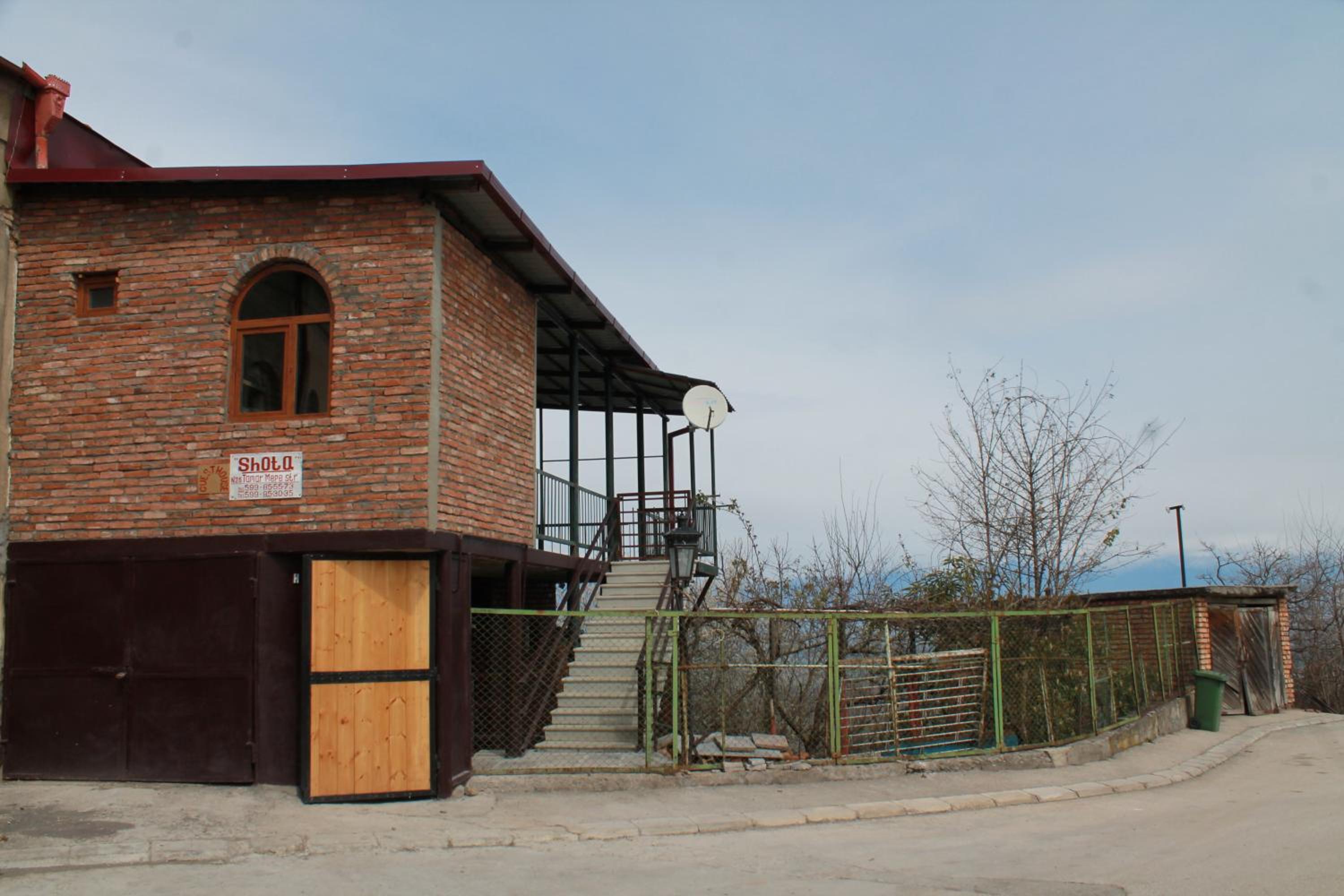 Photo 18