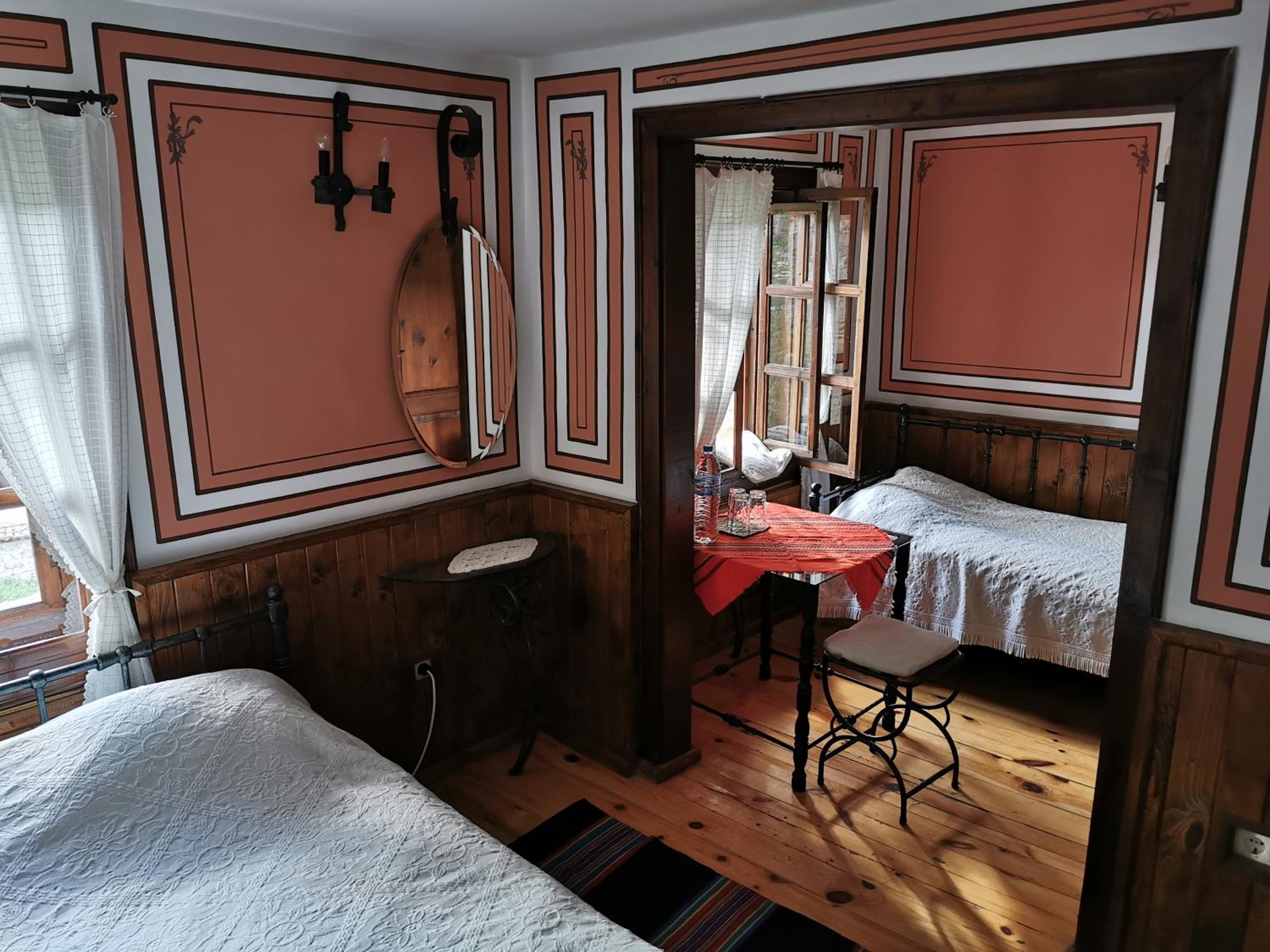 Hadji Neikovi Guest Houses