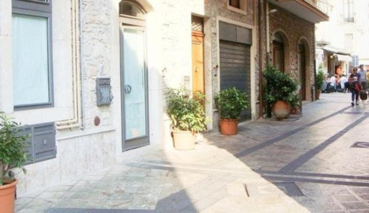 luxury Apartment Carmen n 2 Centro Storico di Taormina photo 3