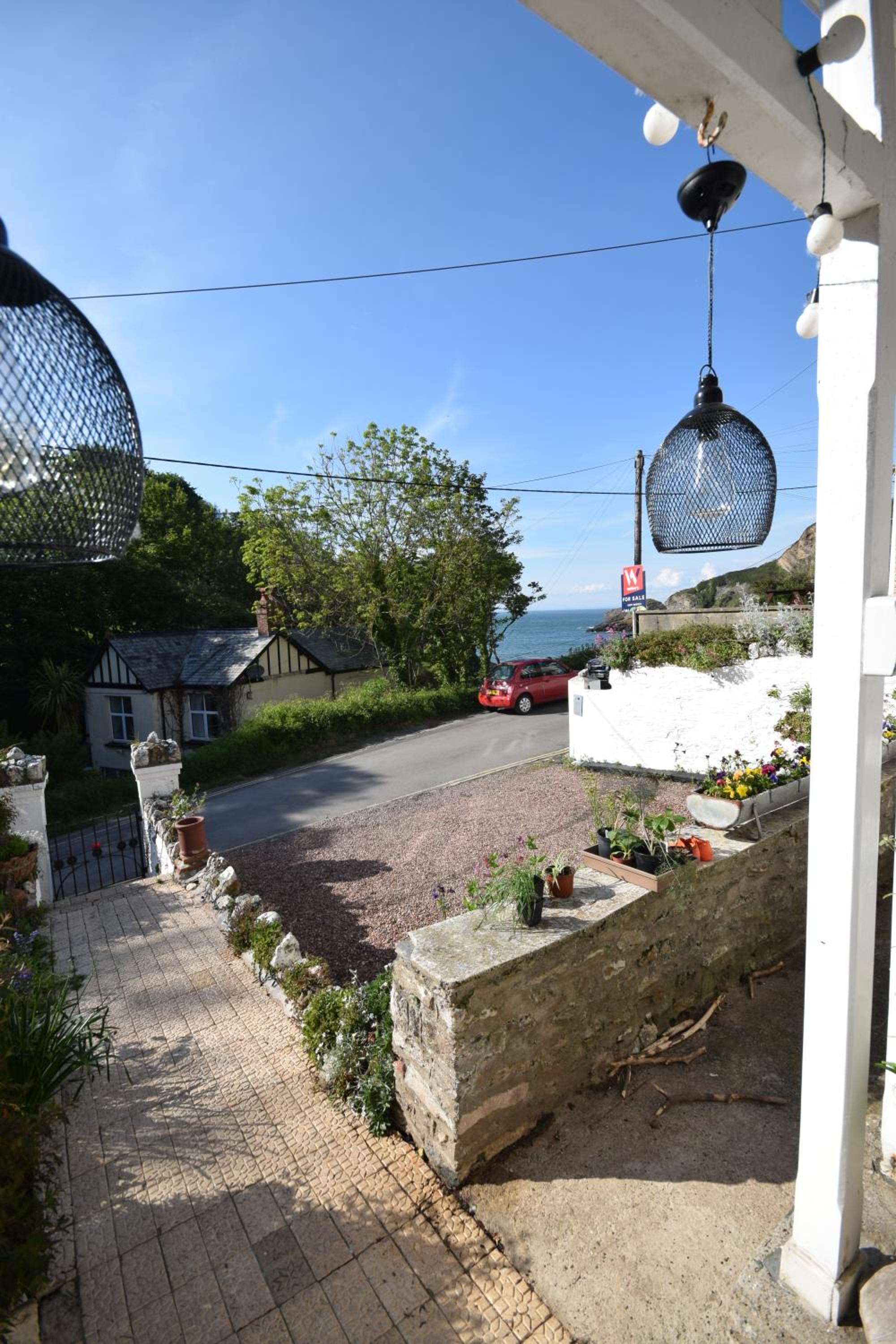 Newberry Beach lodge