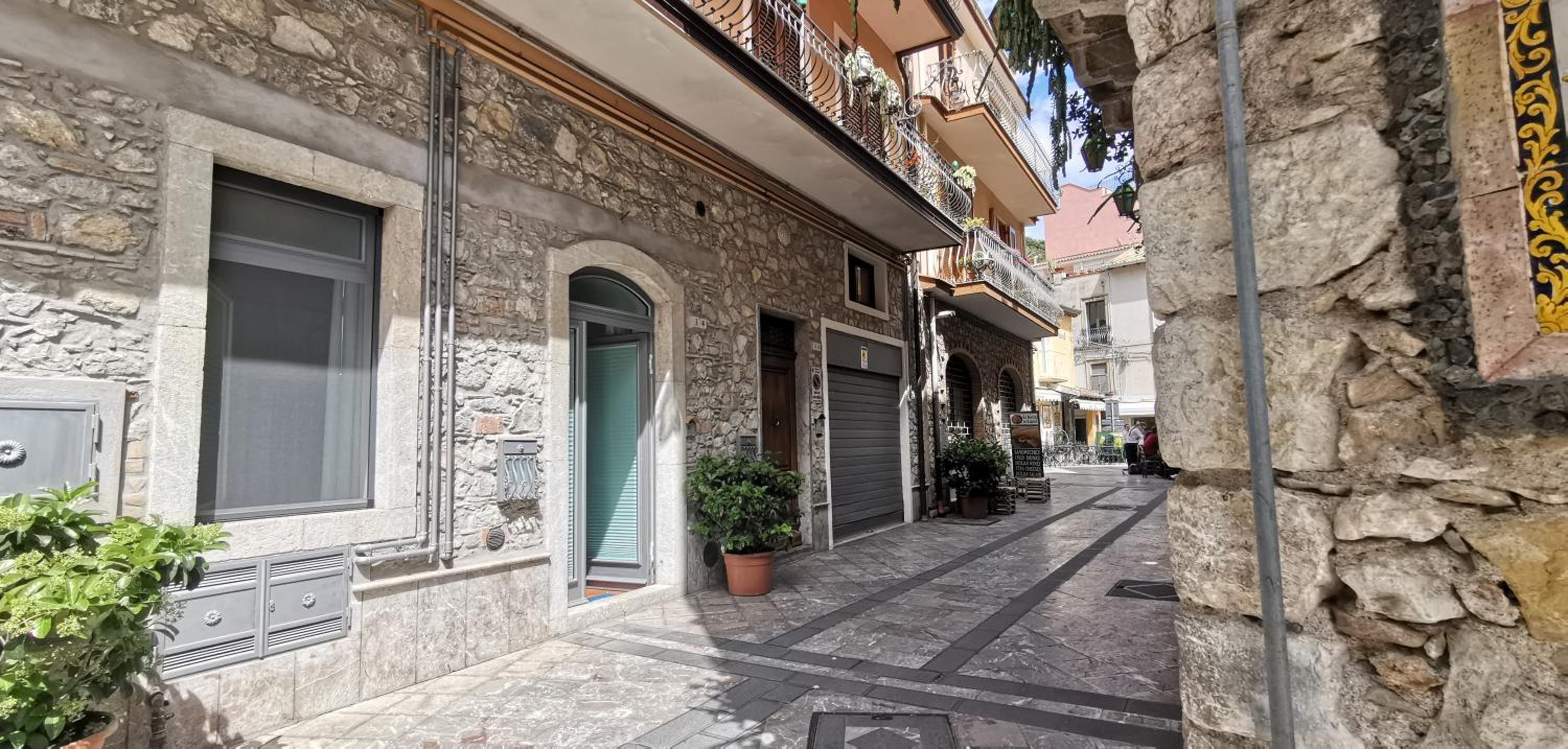 luxury Apartment Carmen n 2 Centro Storico di Taormina photo 1