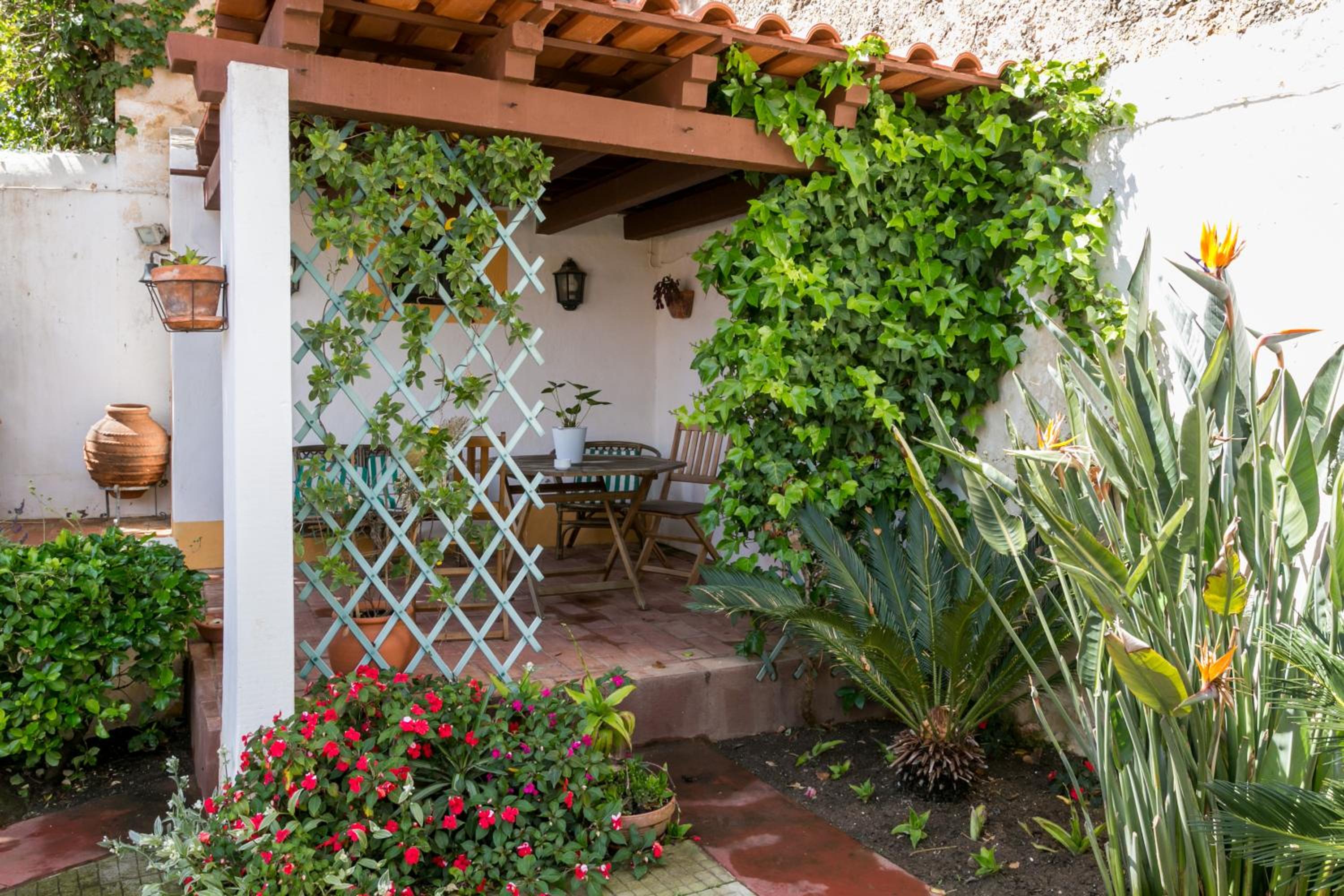 Hotel 3 Marias Garden House B&B - Image 1