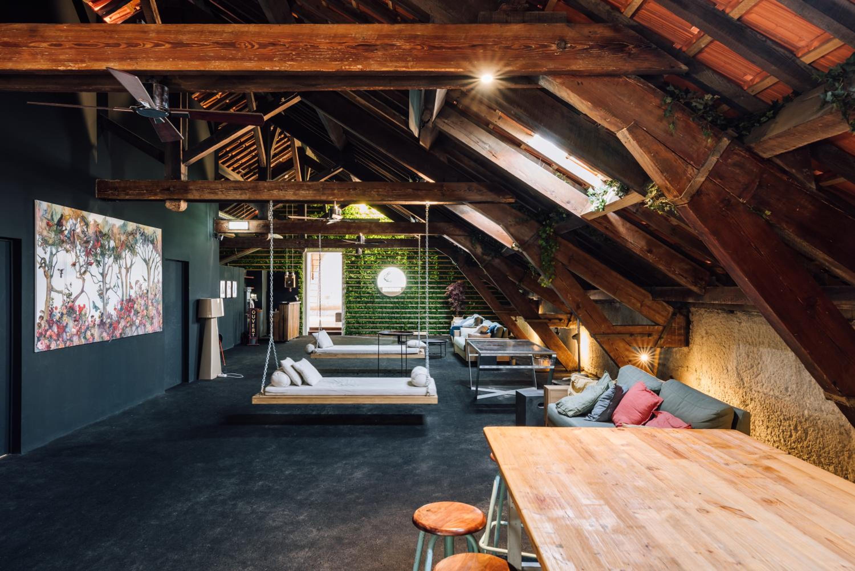 lounge