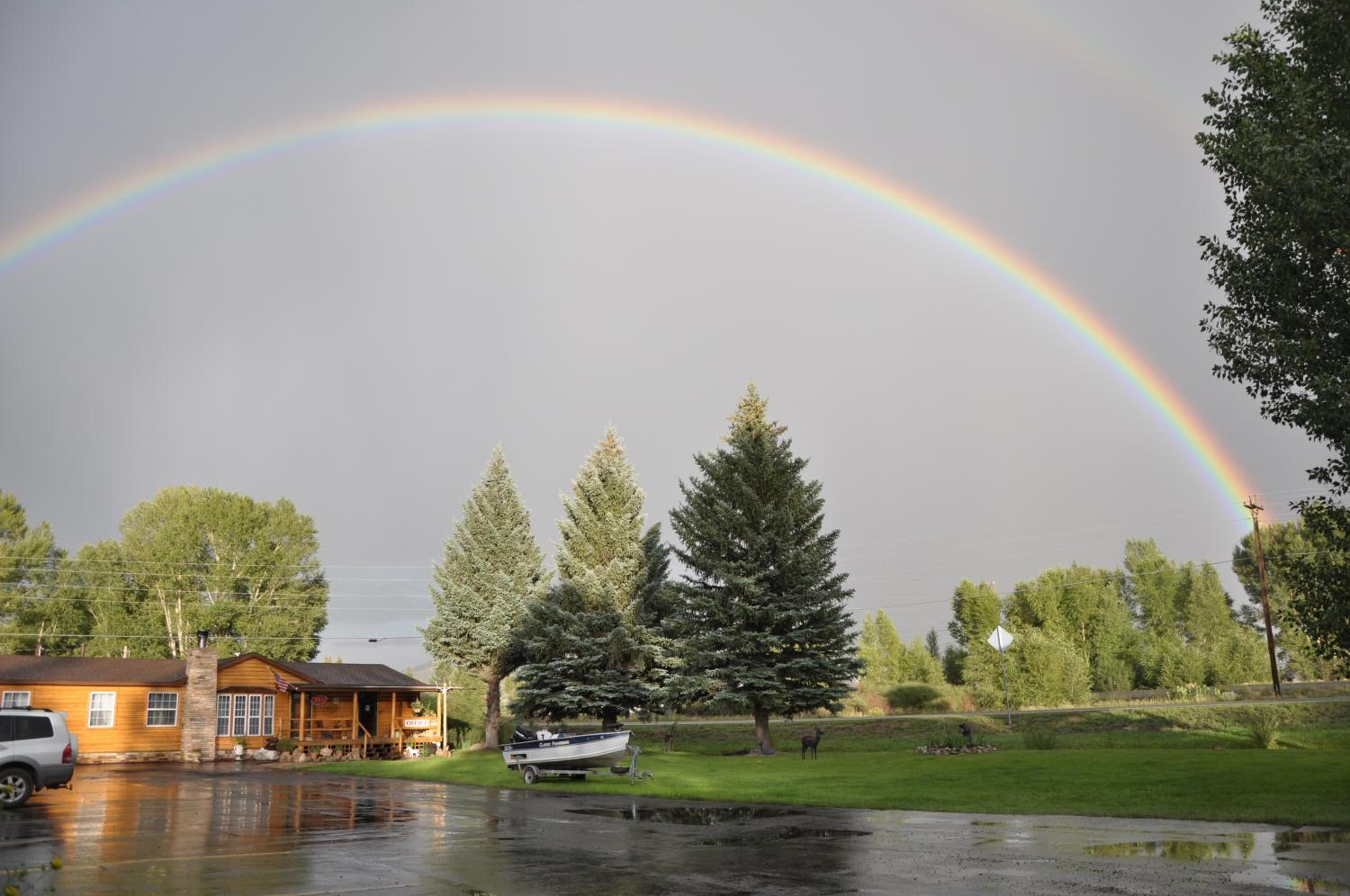 Gunnison Vacations - Long Holiday Motel - Property Image 29