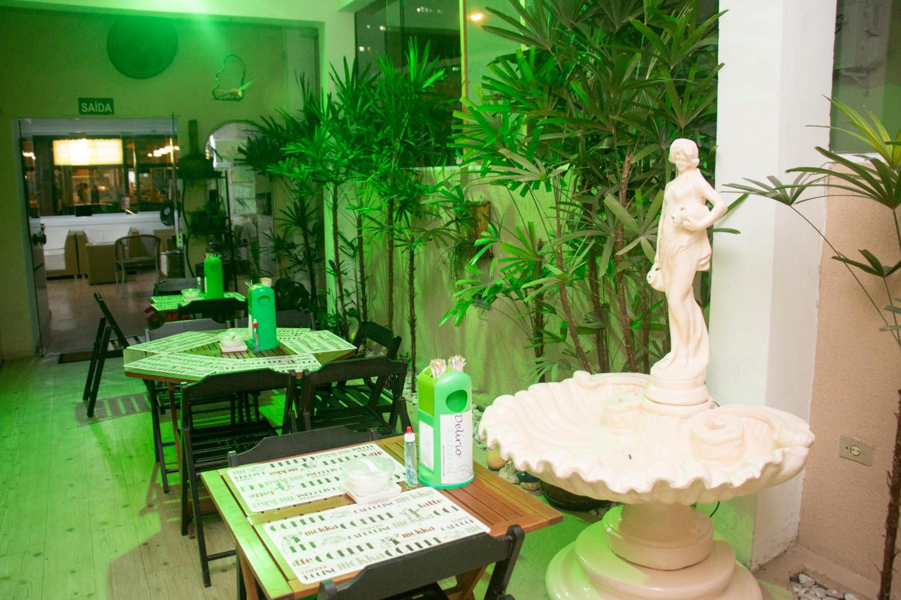 restaurant