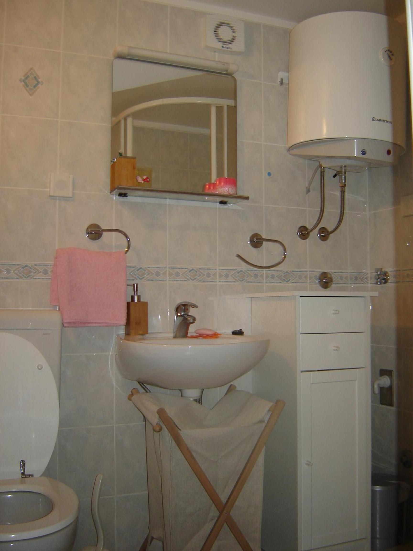 Kamenita Apartment view 4