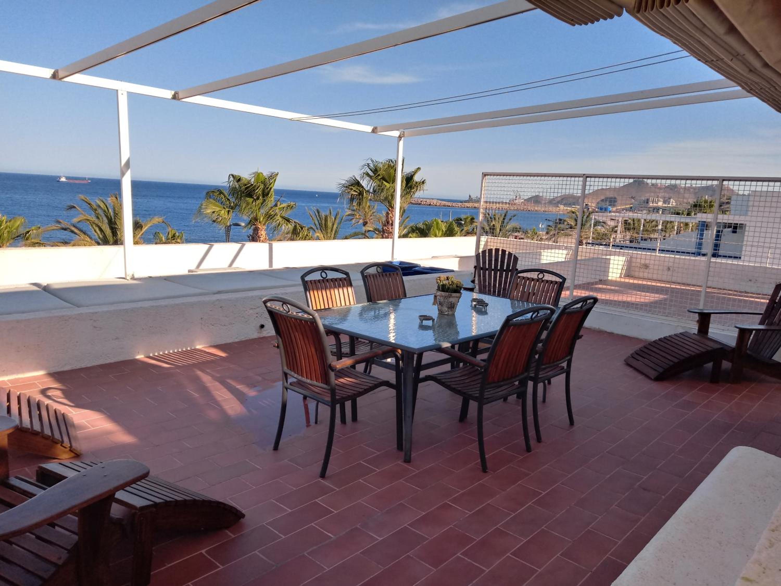 BALCON AL MAR view 4