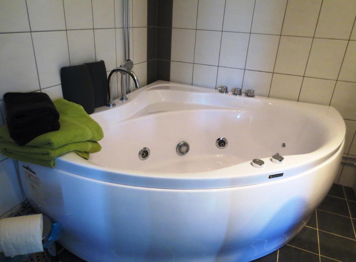 Photo 43
