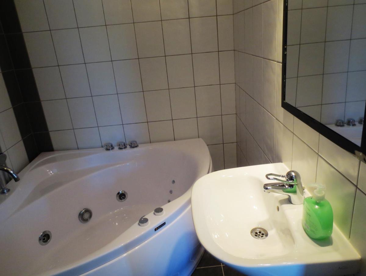Photo 44