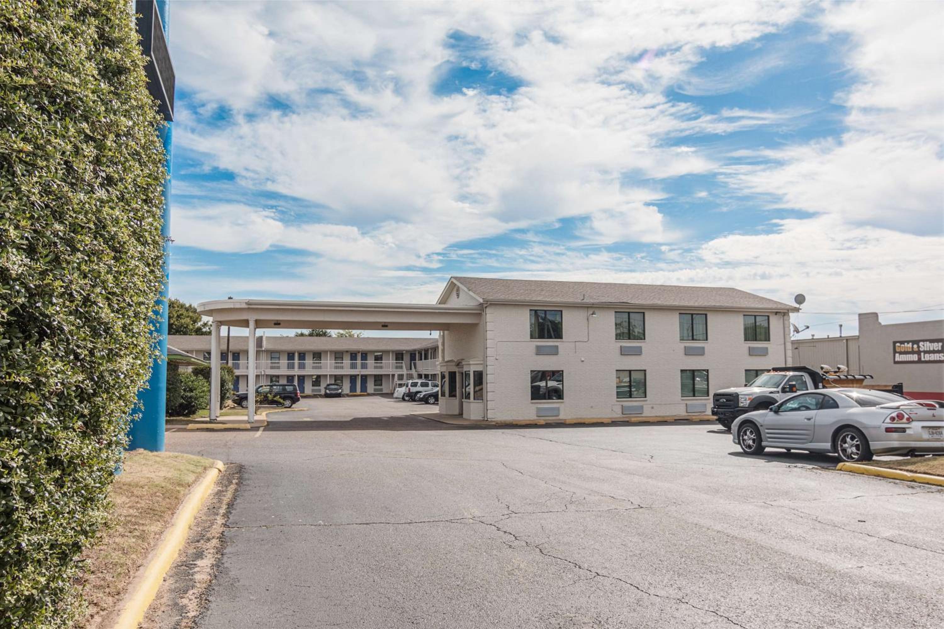 Motel 6-Texarkana, AR