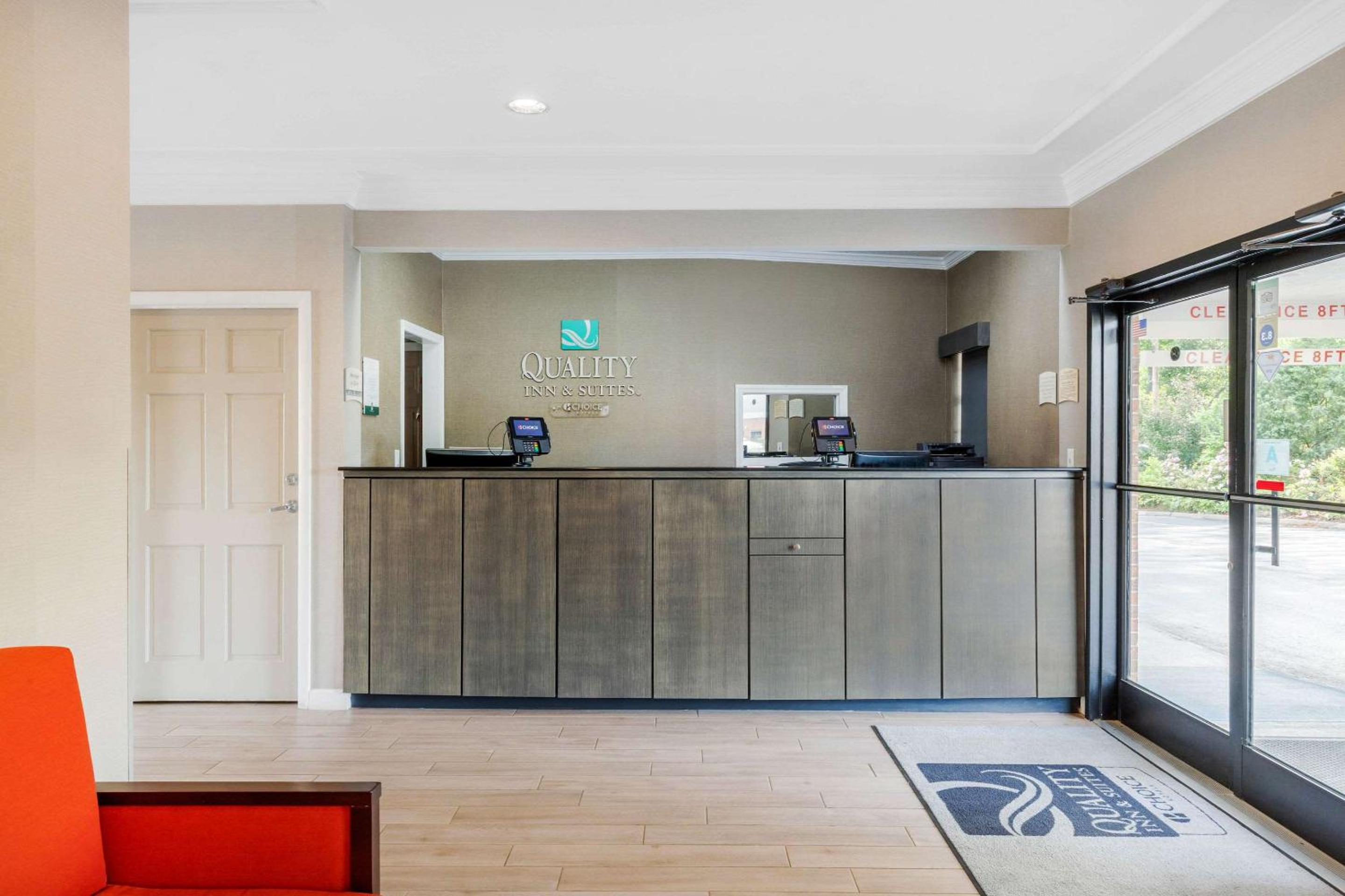 Quality Inn & Suites Lexington - Image 4