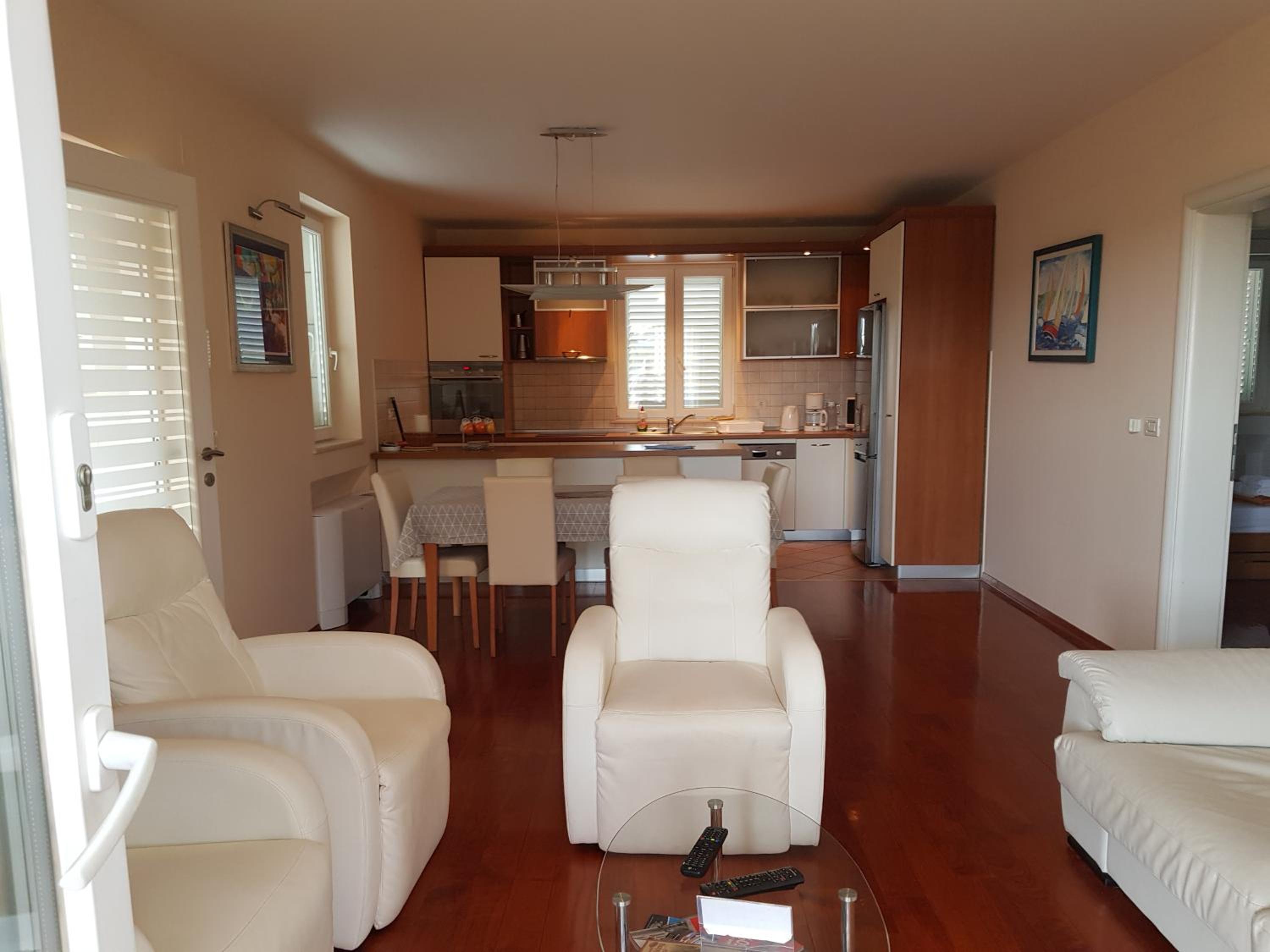 Apartments Laus