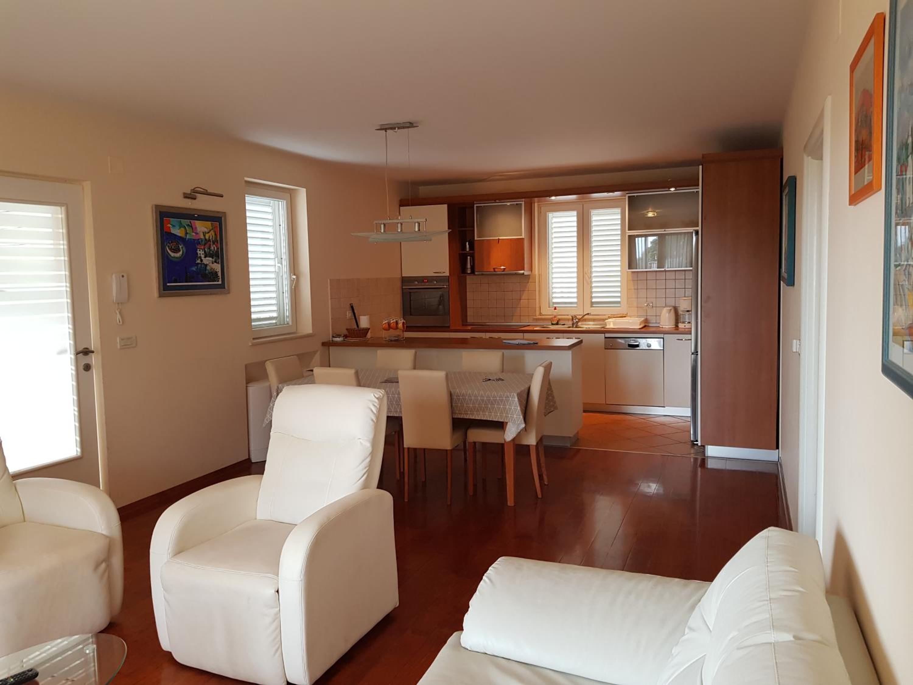 Apartments Laus