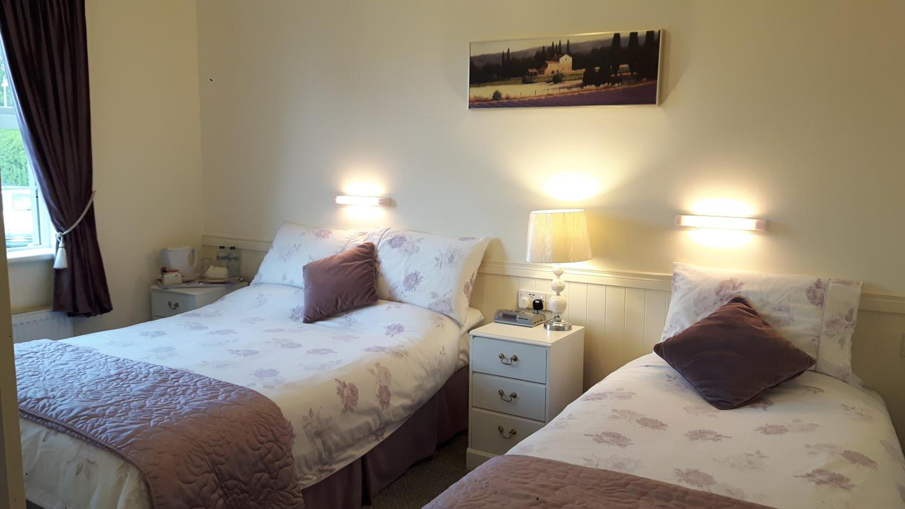 Athlone Vacations - Shannonside House N37HF67 - Property Image 4