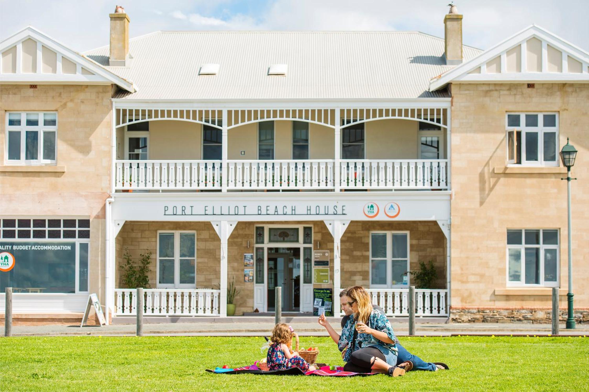 YHA Port Elliot Beach House