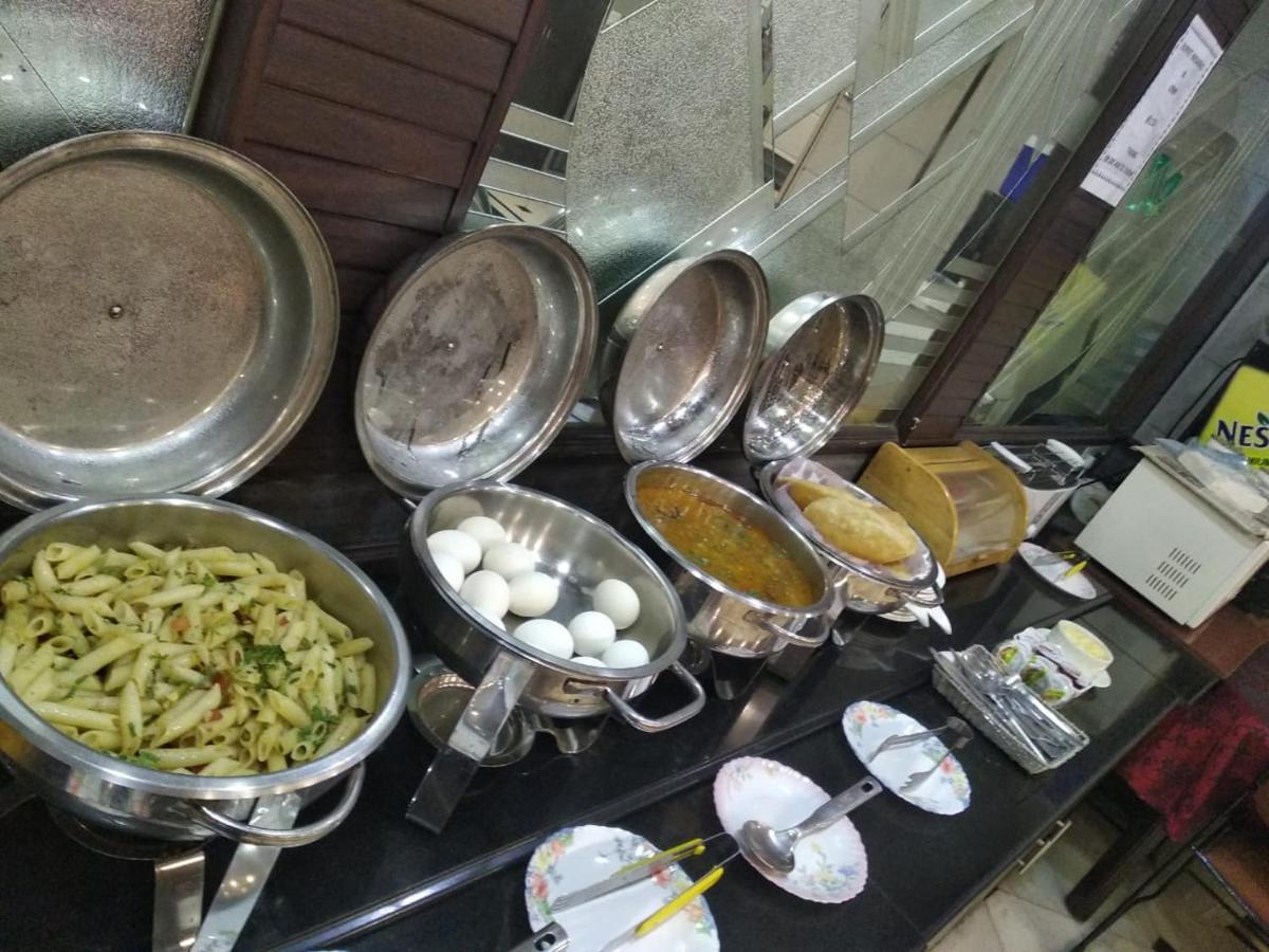 Hotel Amar Inn- Lajpat Nagar Central Market view 3