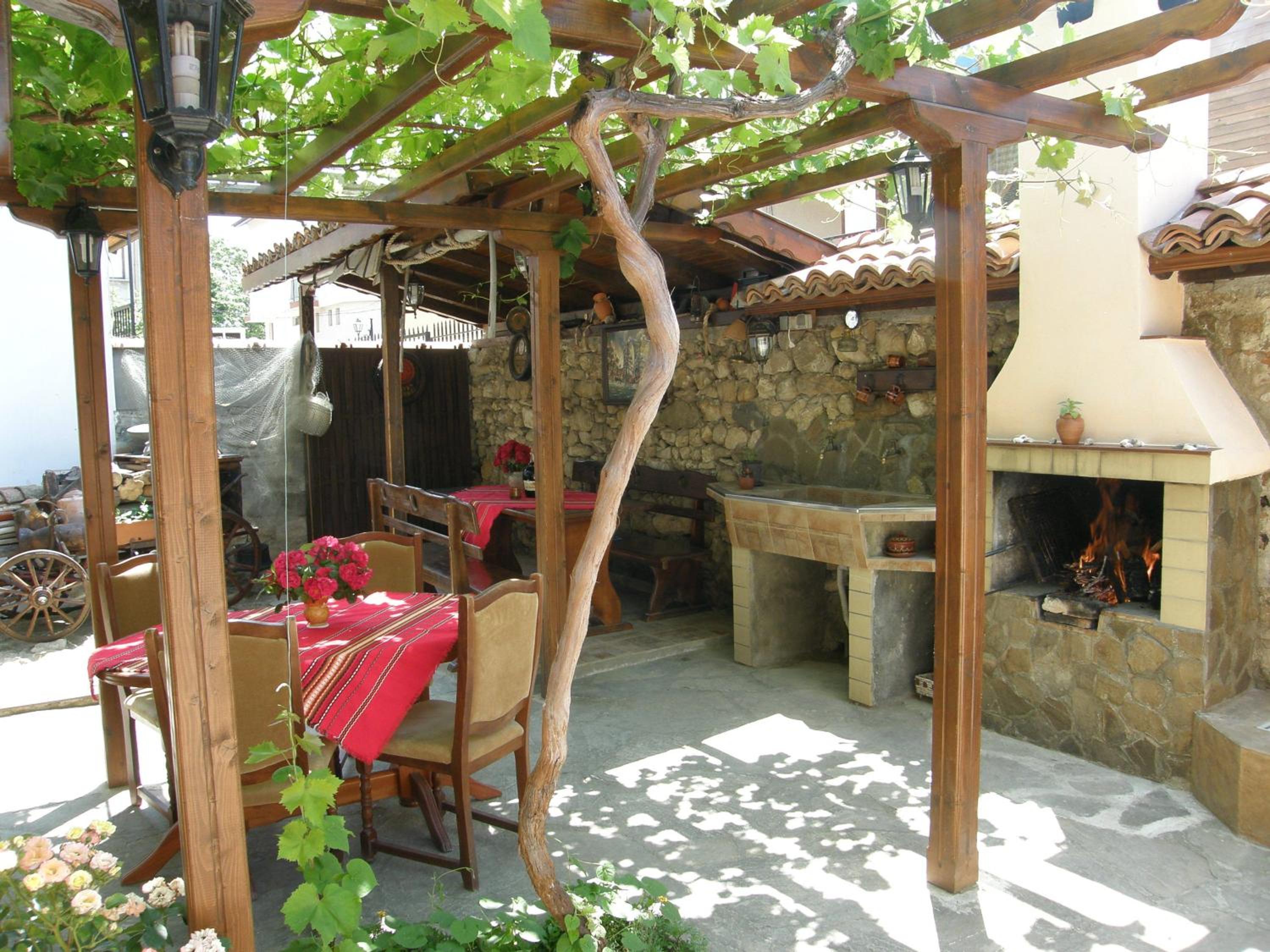 Emona Guest House