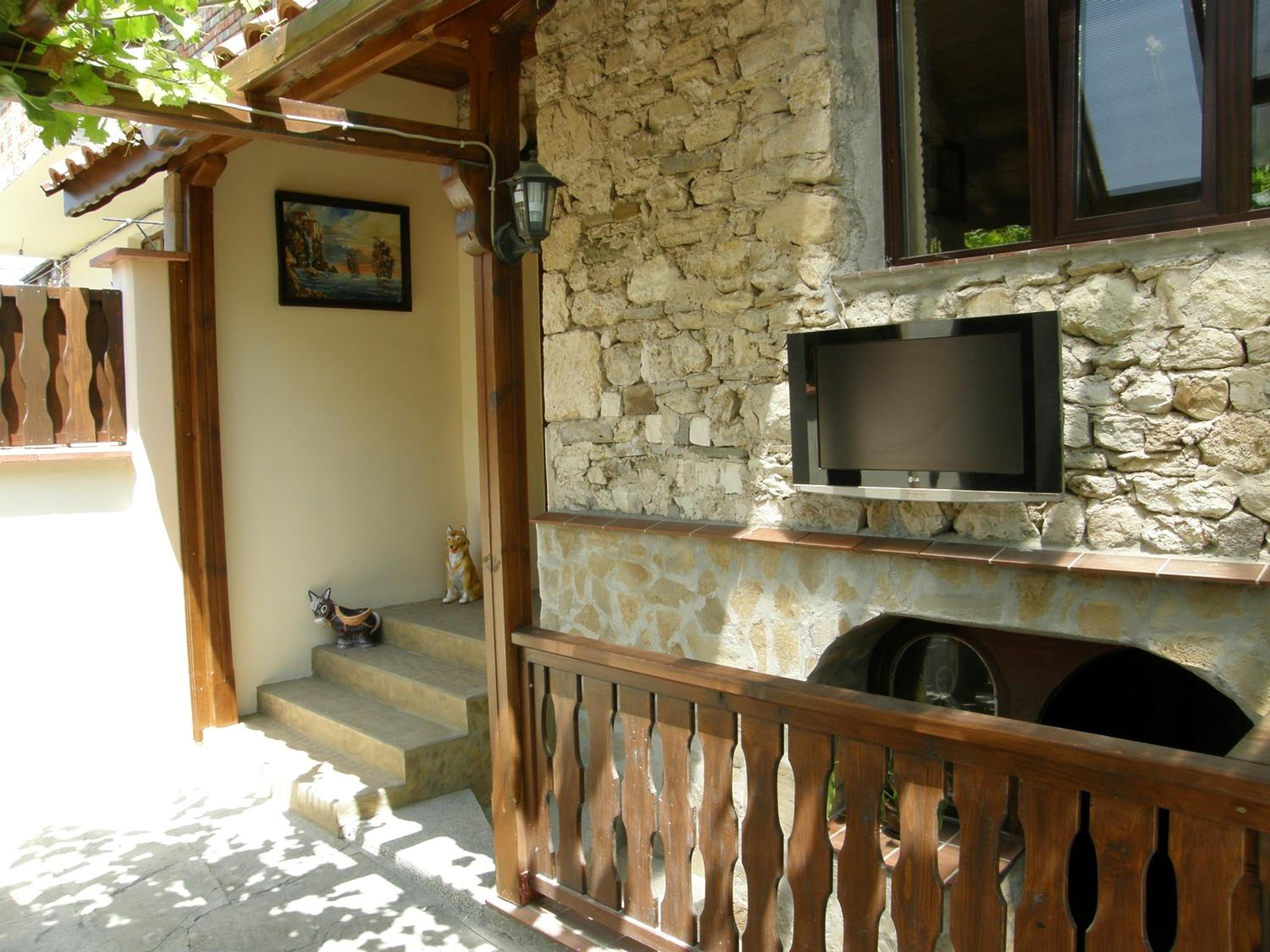 Emona Guest House