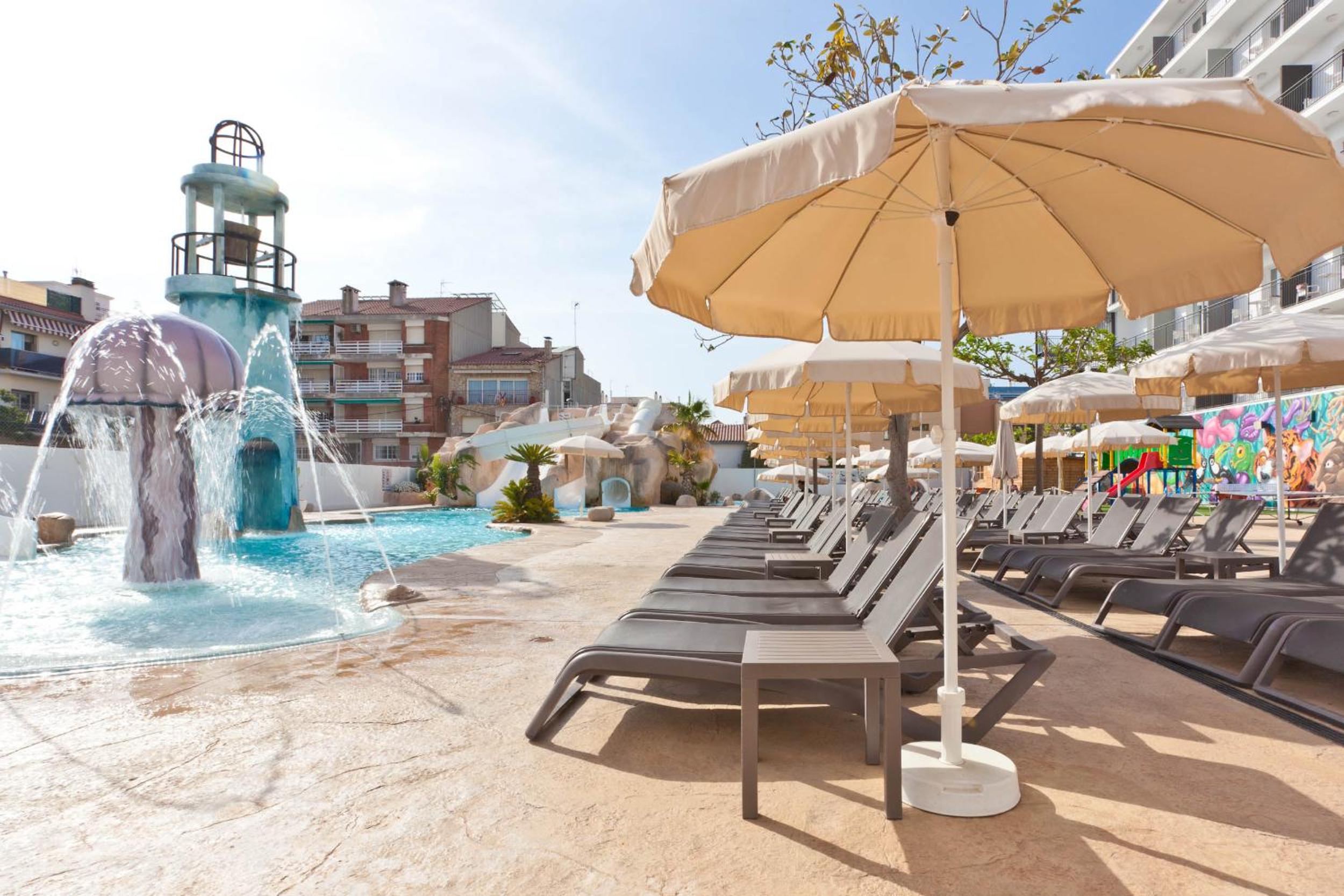 Pineda De Mar Vacations - Pineda Splash - 30o hotels - Property Image 2