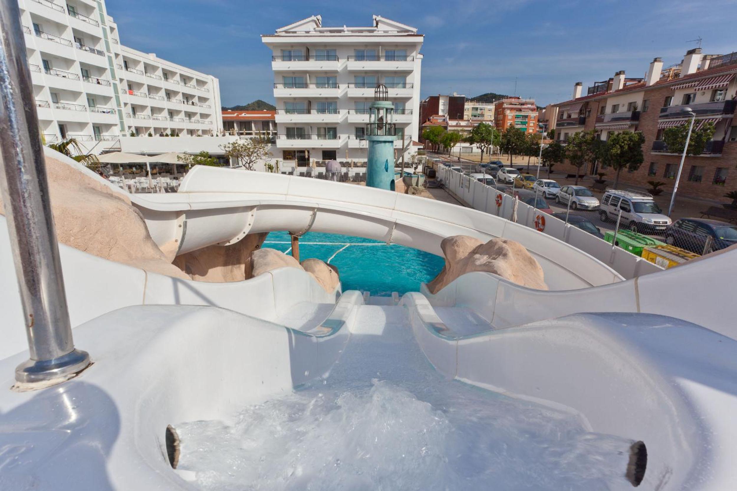 Pineda De Mar Vacations - Pineda Splash - 30o hotels - Property Image 3