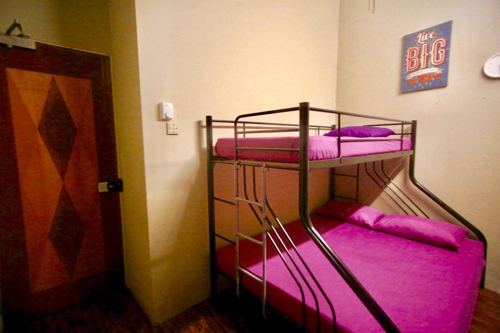 Backpacker Cozy Corner Guesthouse