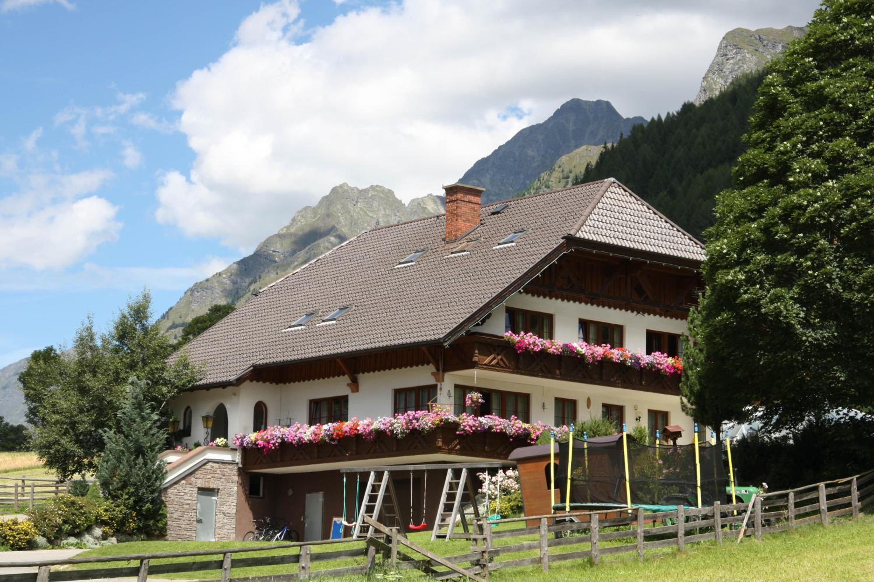 Landhotel - Apartments Bauer