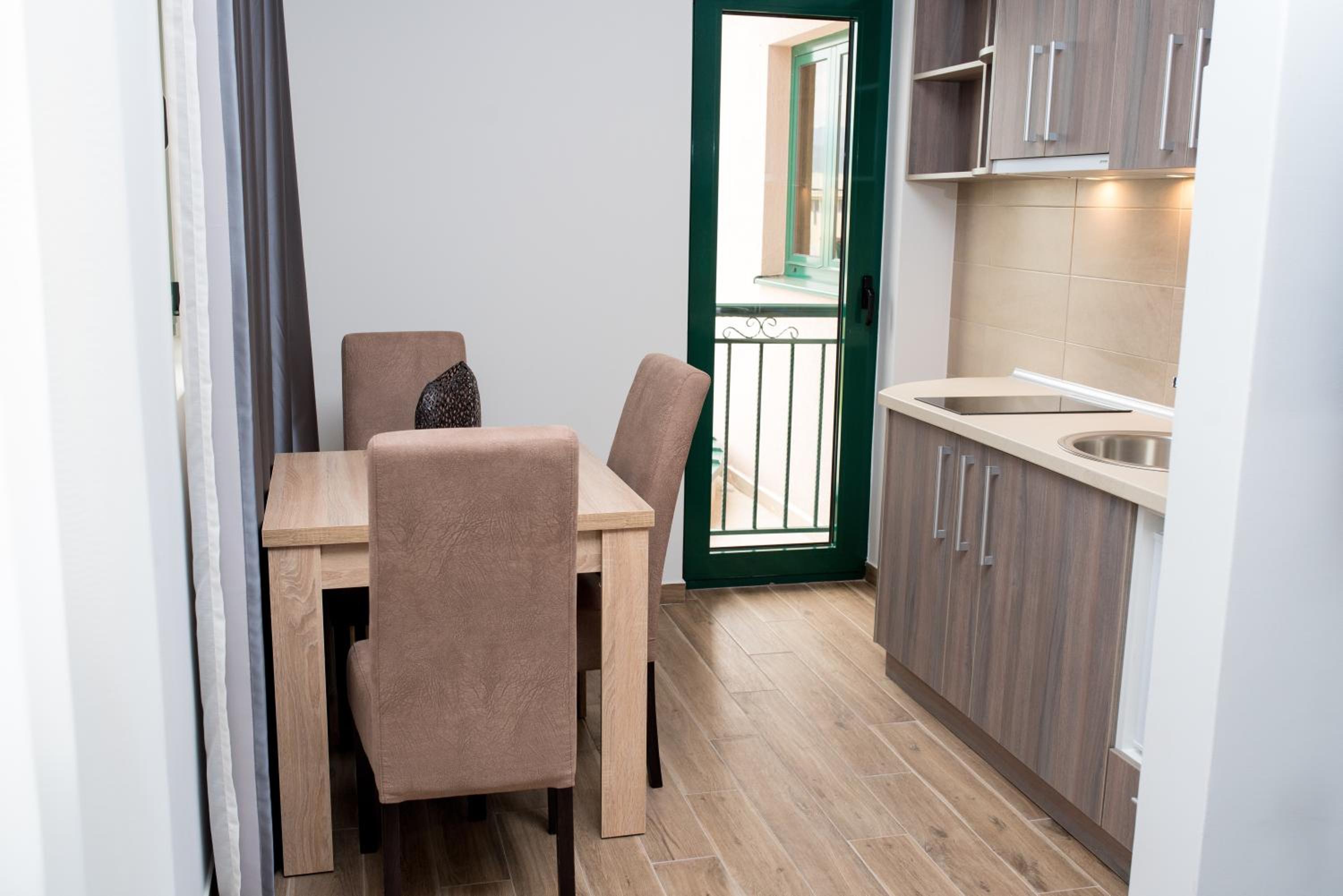 IPN APARTMENTs view 3